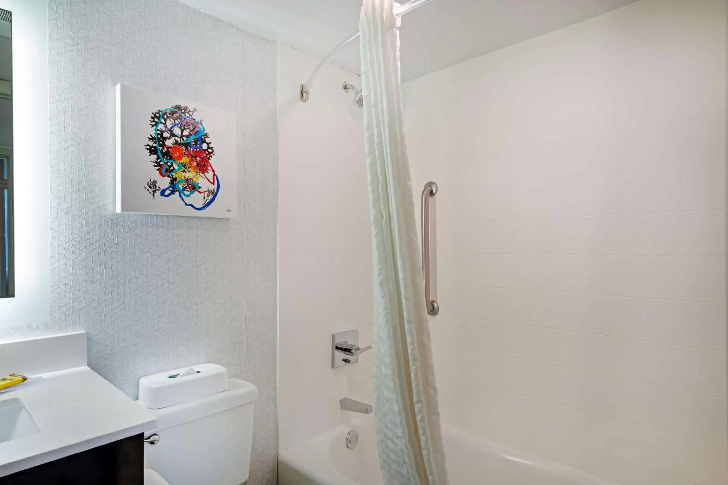 Bathroom in Best Western Plus Daytona Inn Seabreeze