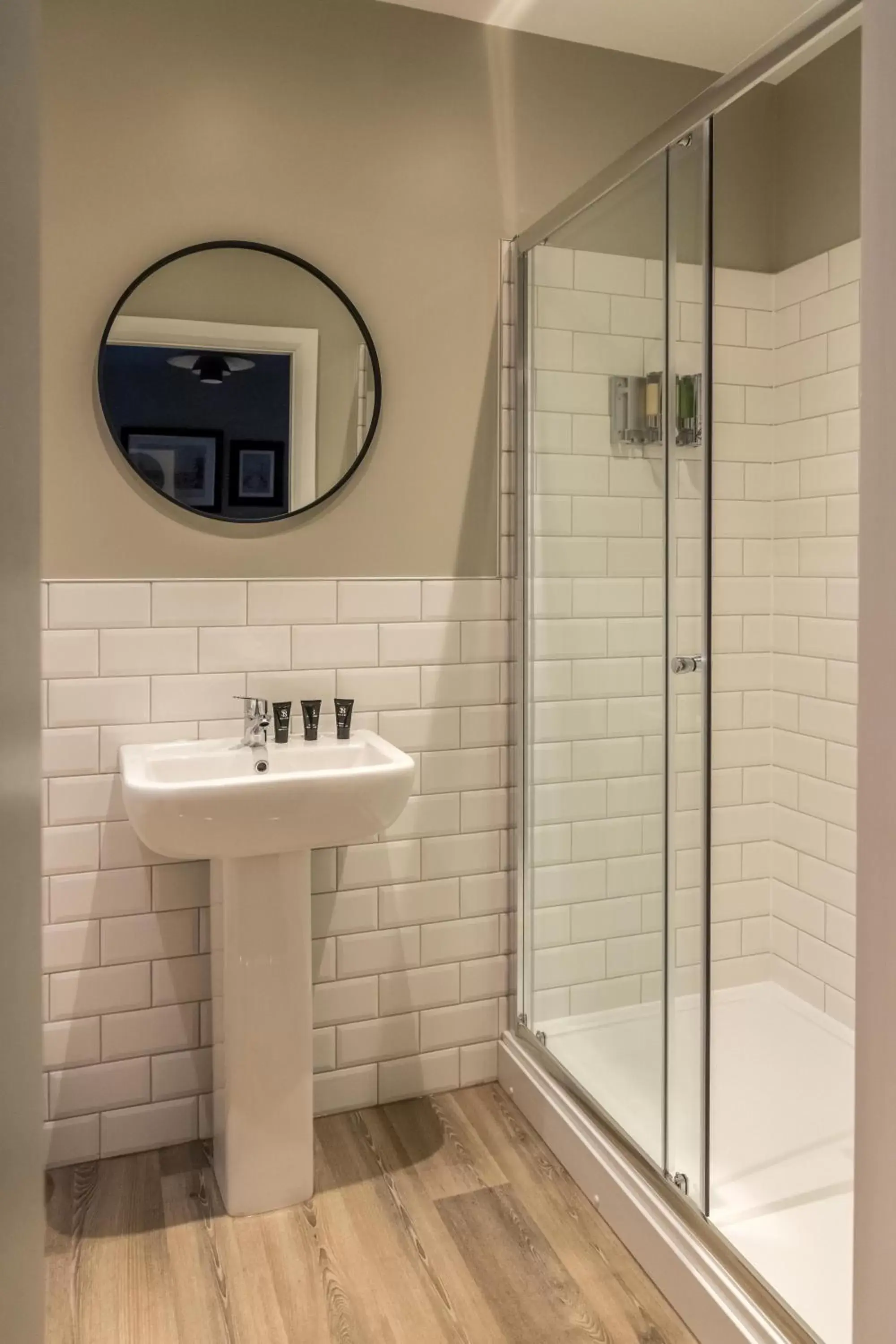 Shower, Bathroom in The Station Inn Whitby