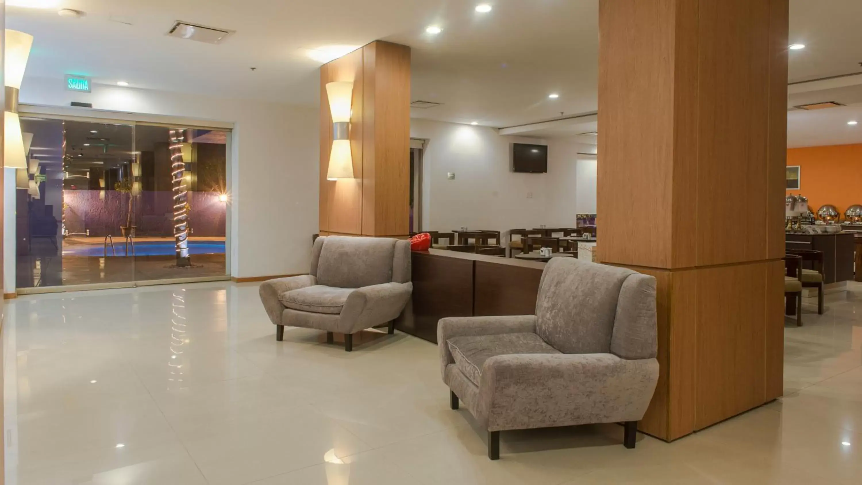 Property building, Lobby/Reception in Staybridge Suites Guadalajara Expo, an IHG Hotel