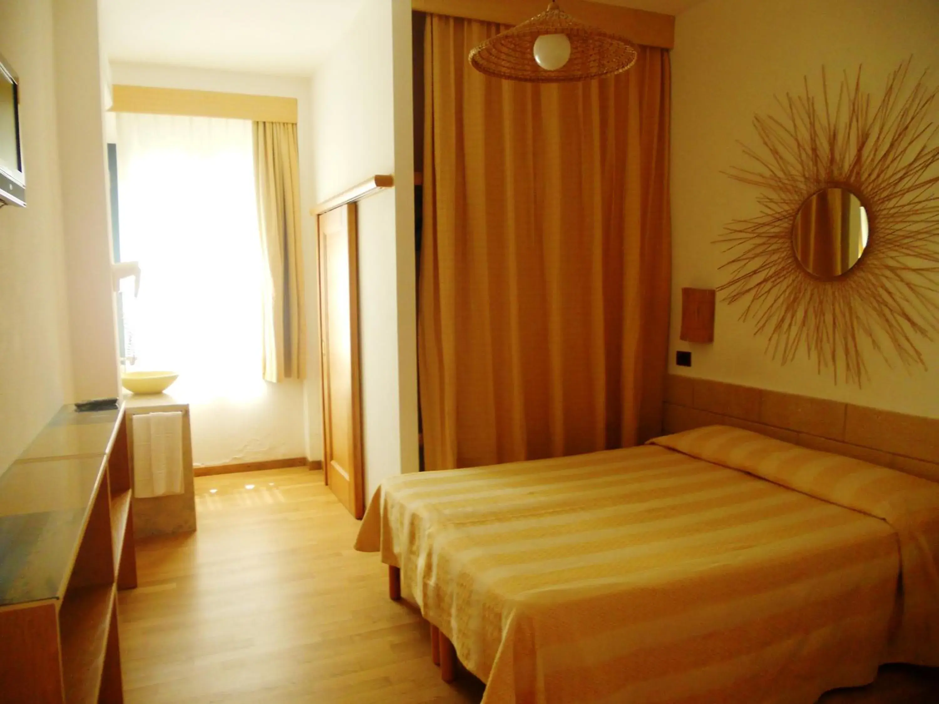 Day, Bed in Hotel Terminal - Caroli Hotels