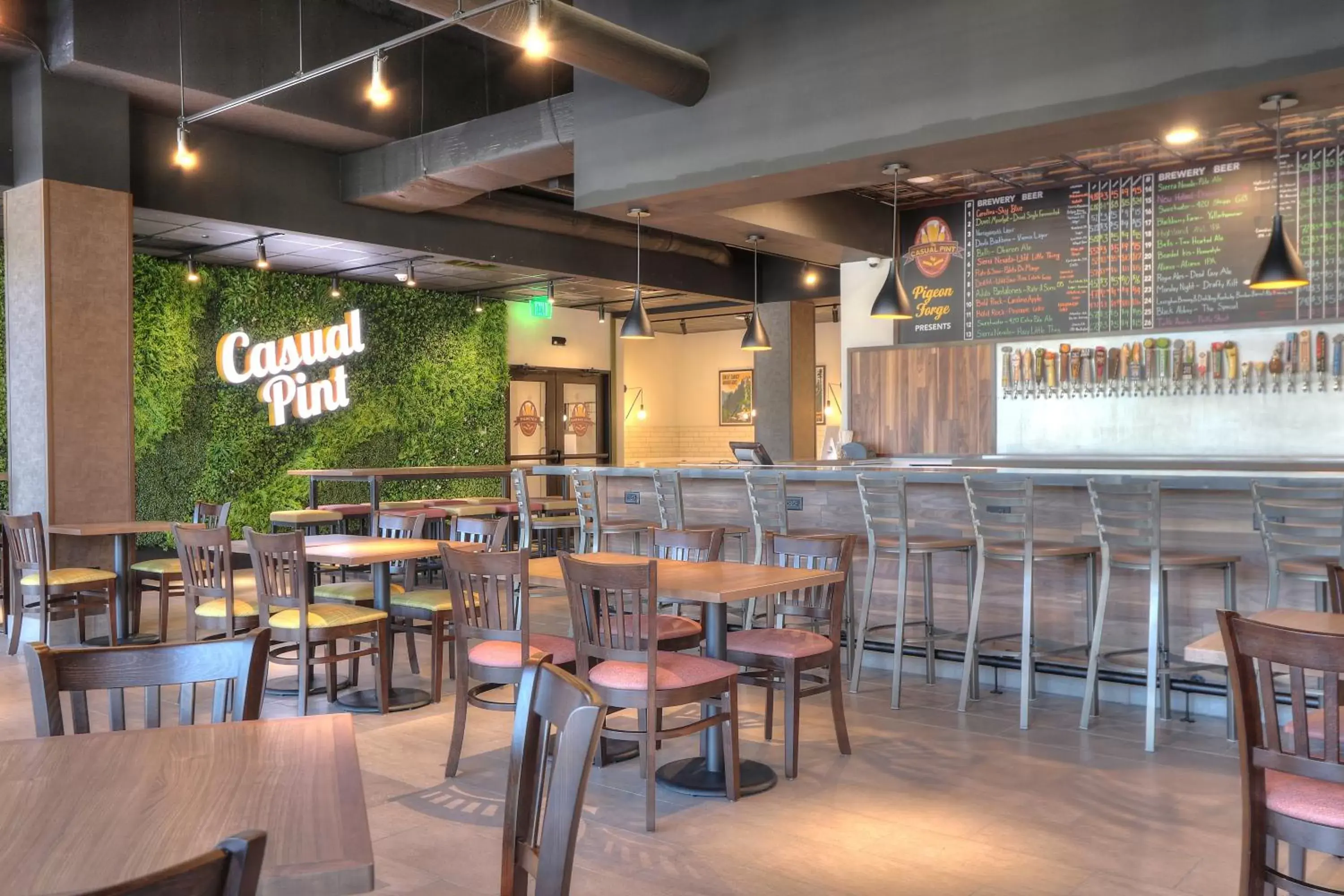 Restaurant/places to eat in Holiday Inn & Suites Pigeon Forge Convention Center by IHG Restaurant/places to eat in Holiday Inn & Suites Pigeon Forge Convention Center by IHG
