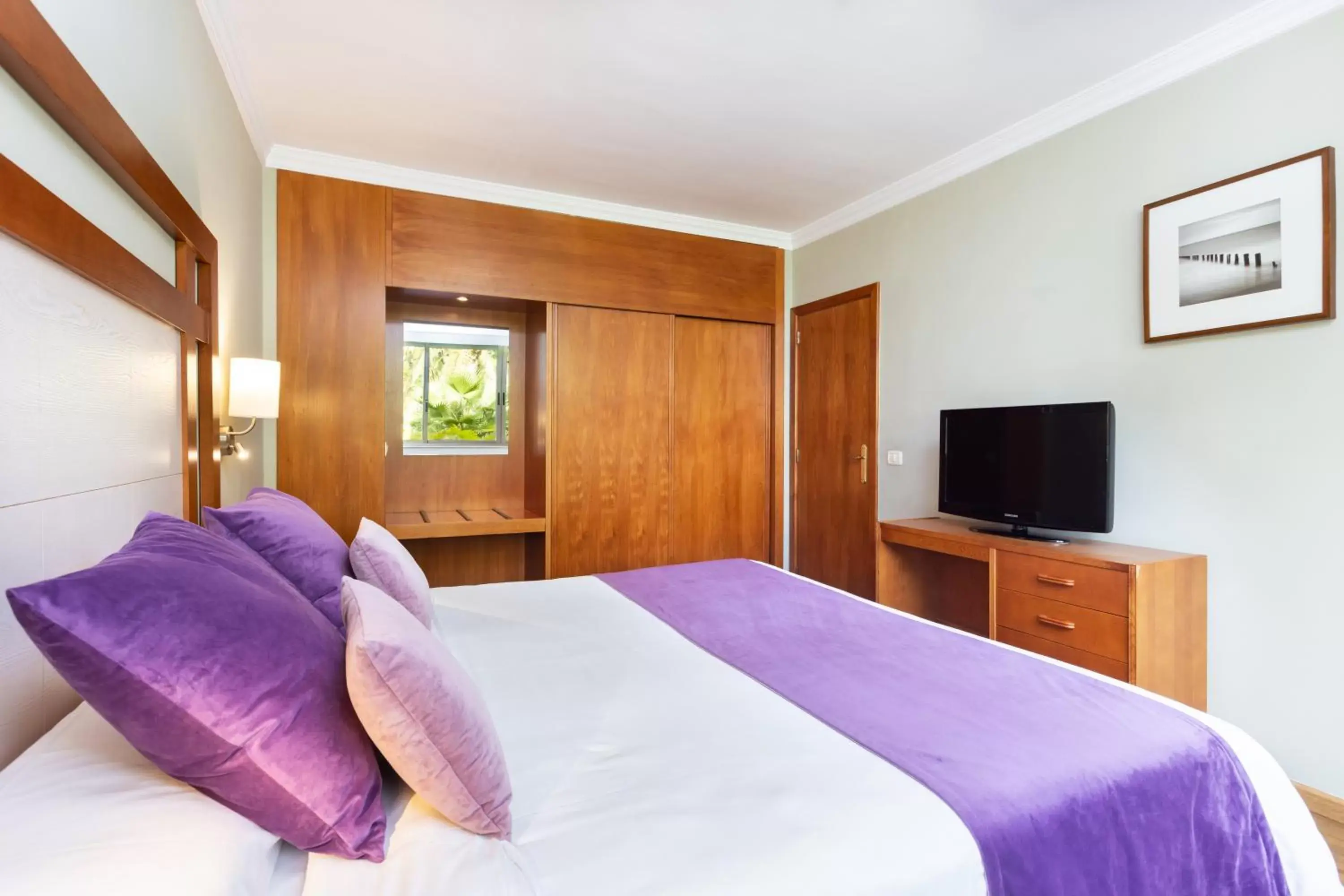 Photo of the whole room, Bed in Hotel Colon Rambla