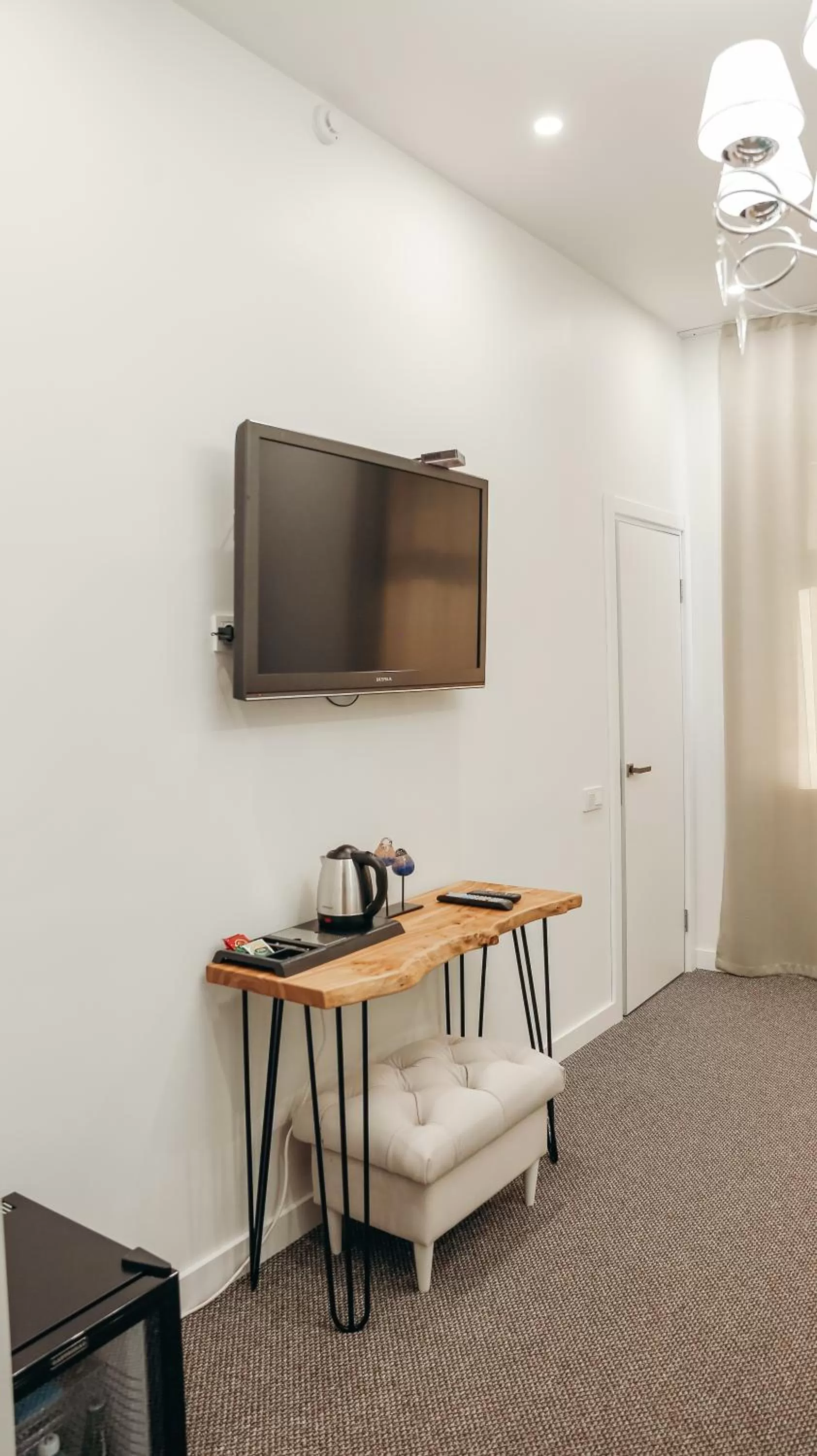 TV and multimedia in 7 Boutique Hotel