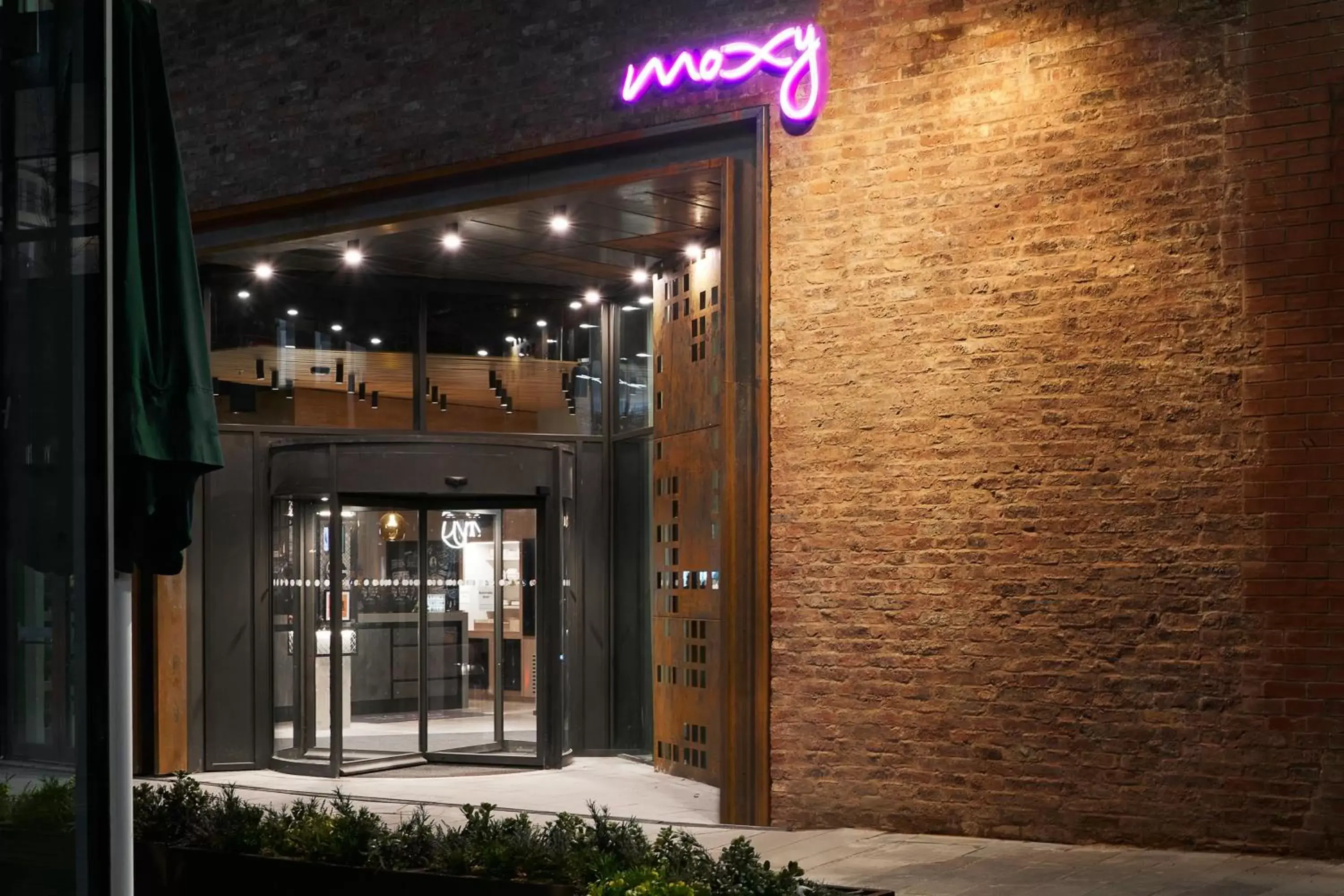 Property building in Moxy Manchester City