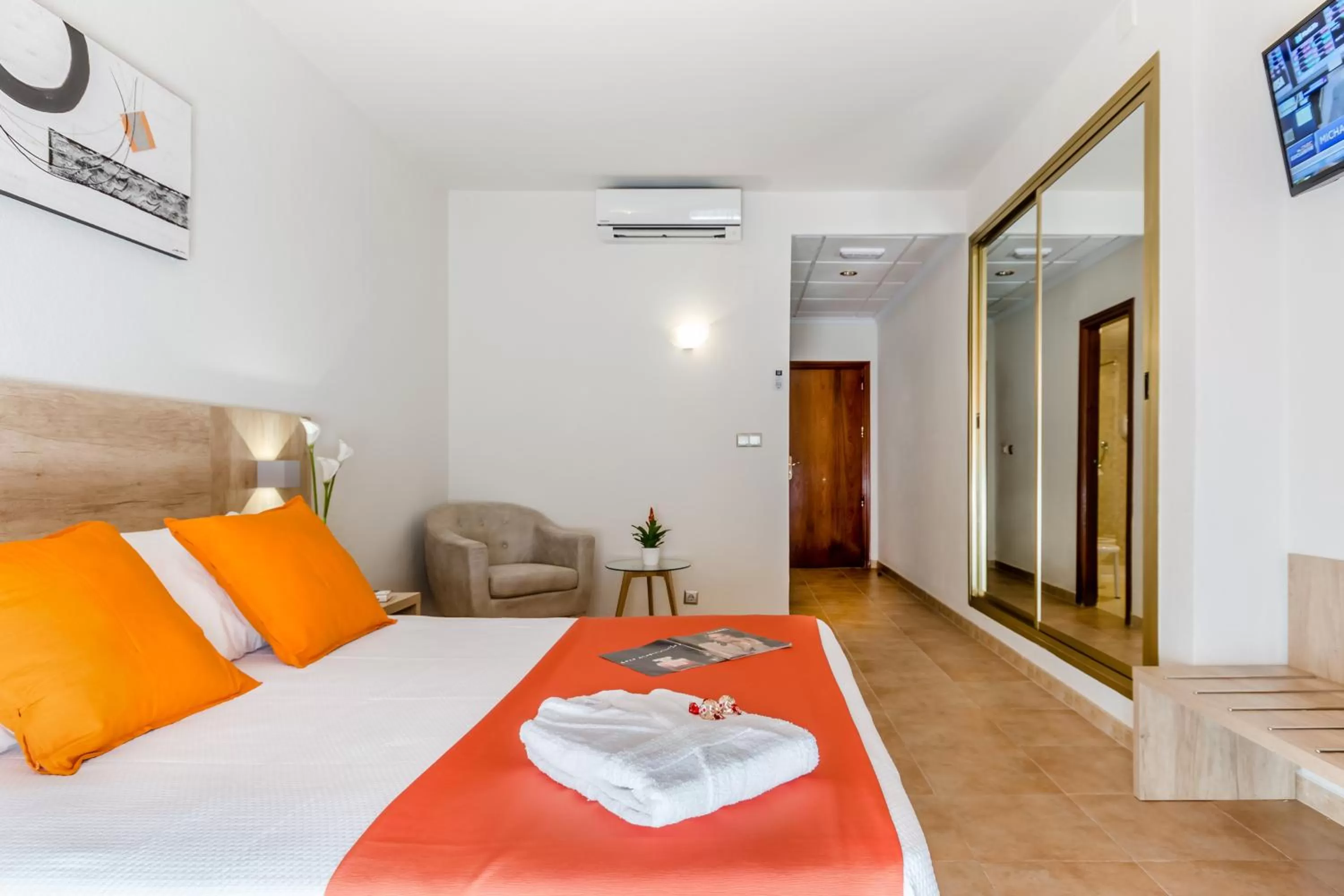 Photo of the whole room, Bed in Hotel Gran Playa