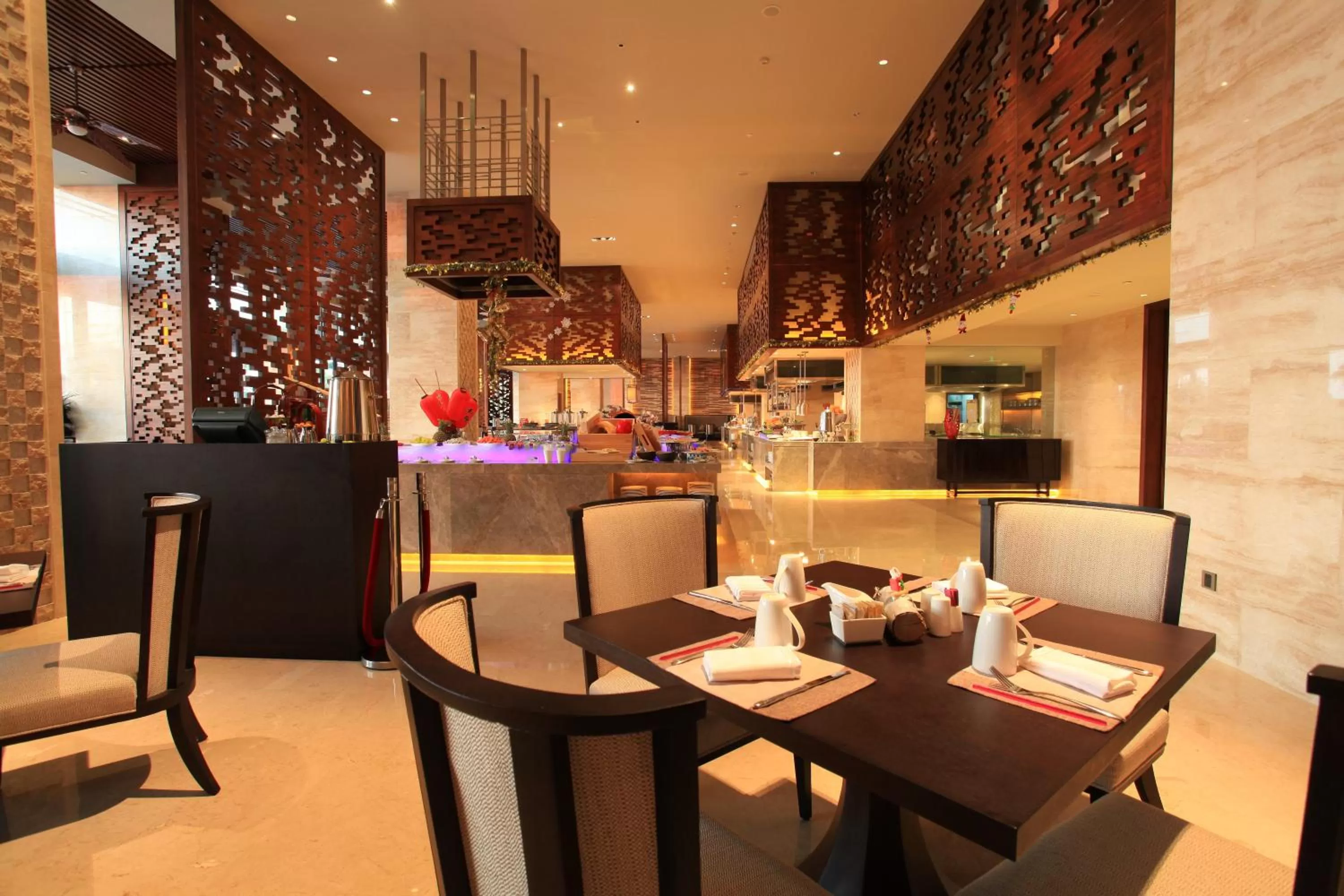 Restaurant/Places to Eat in Crowne Plaza Hailing Island, an IHG Hotel