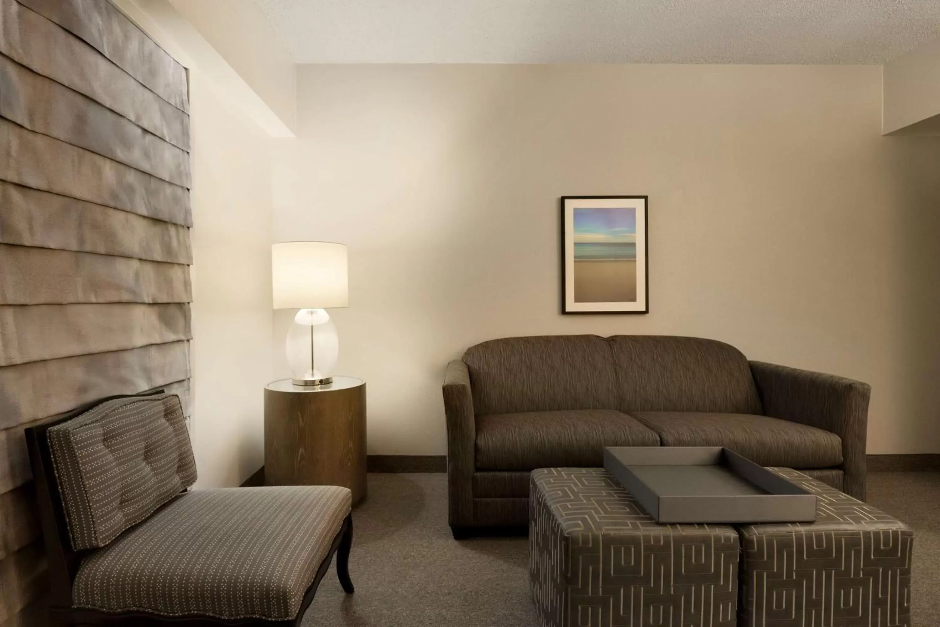 Living room, Seating Area in Embassy Suites Boca Raton