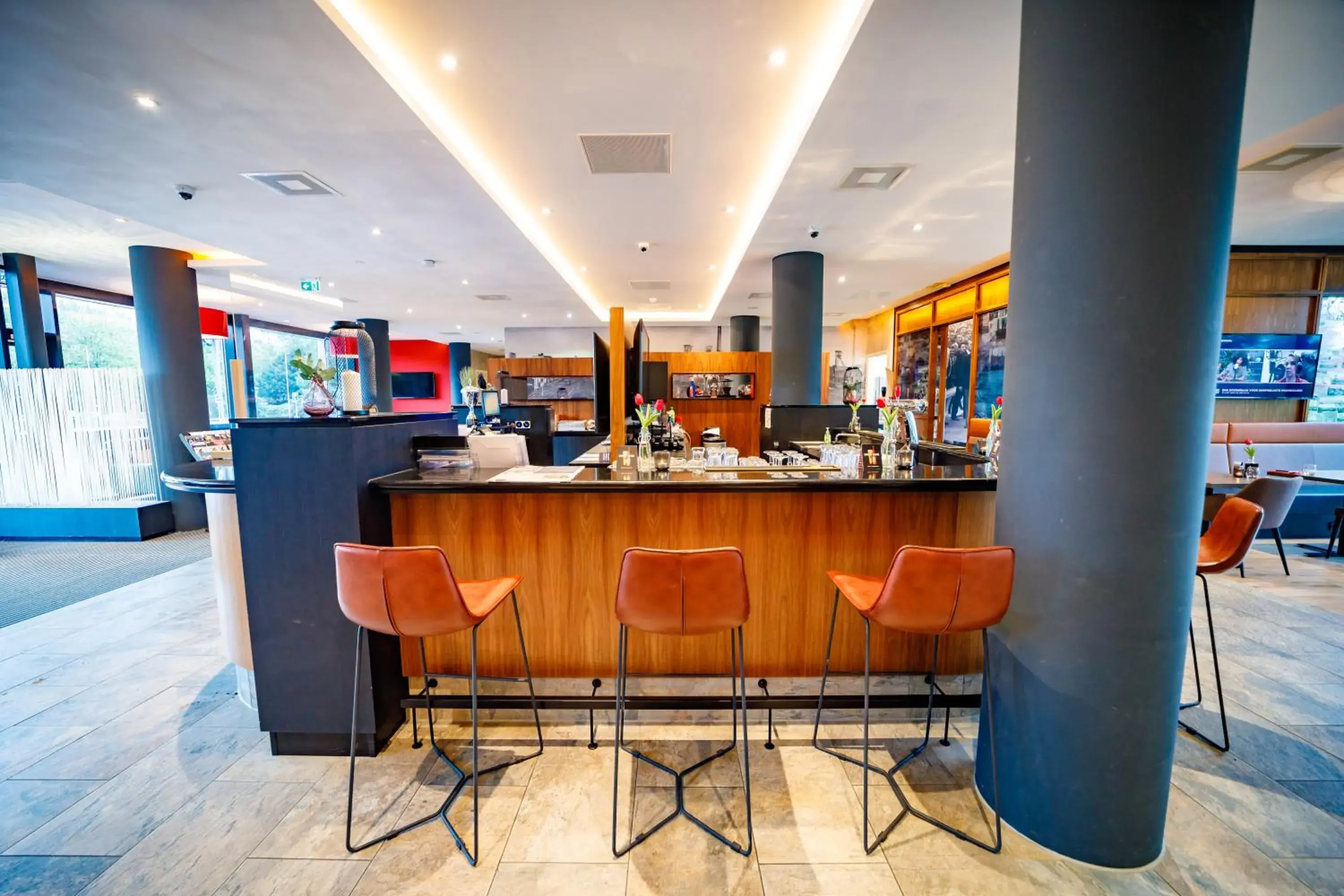 Lounge or bar, Lounge/Bar in Bastion Hotel Geleen