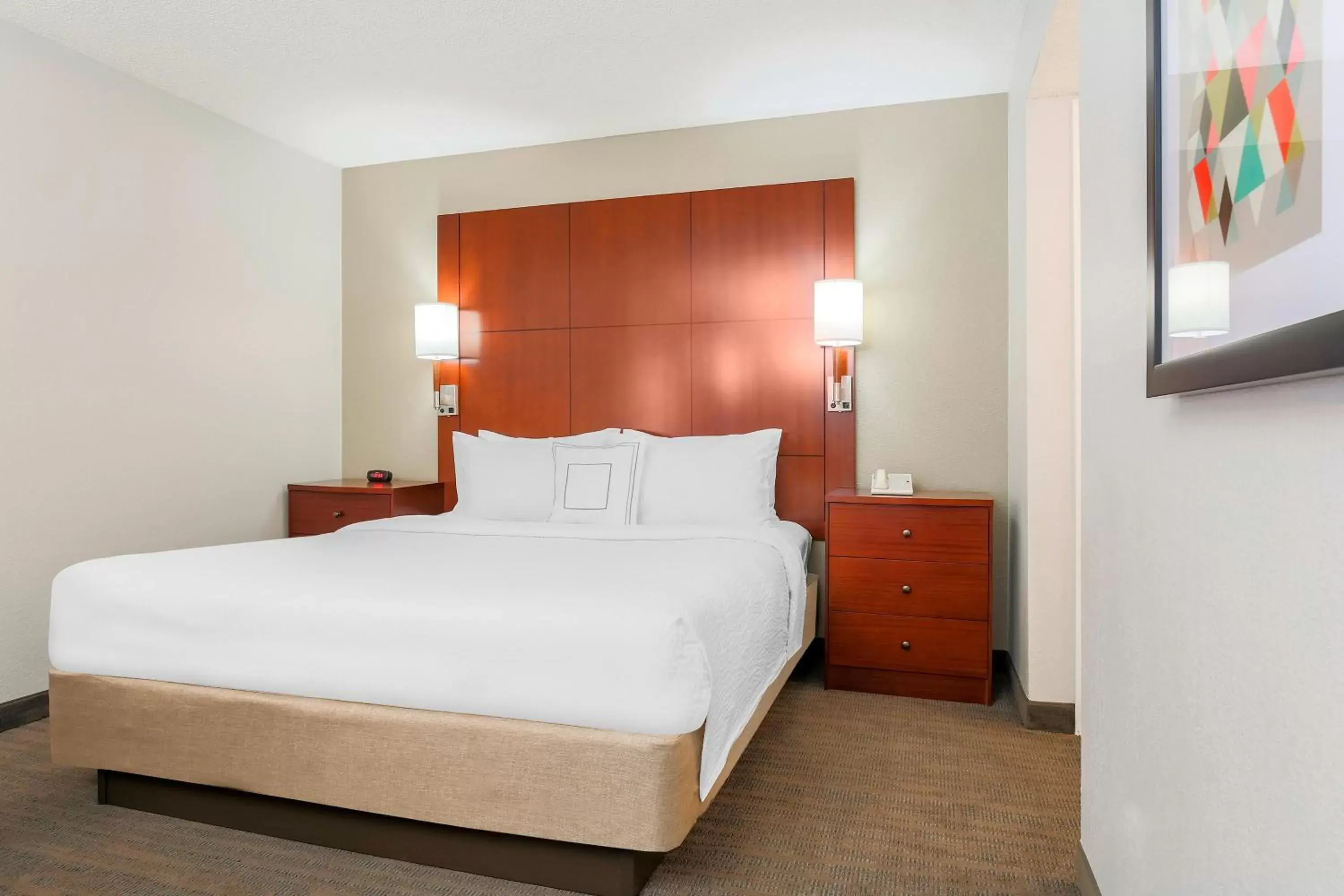 Photo of the whole room, Bed in Residence Inn Chicago Deerfield