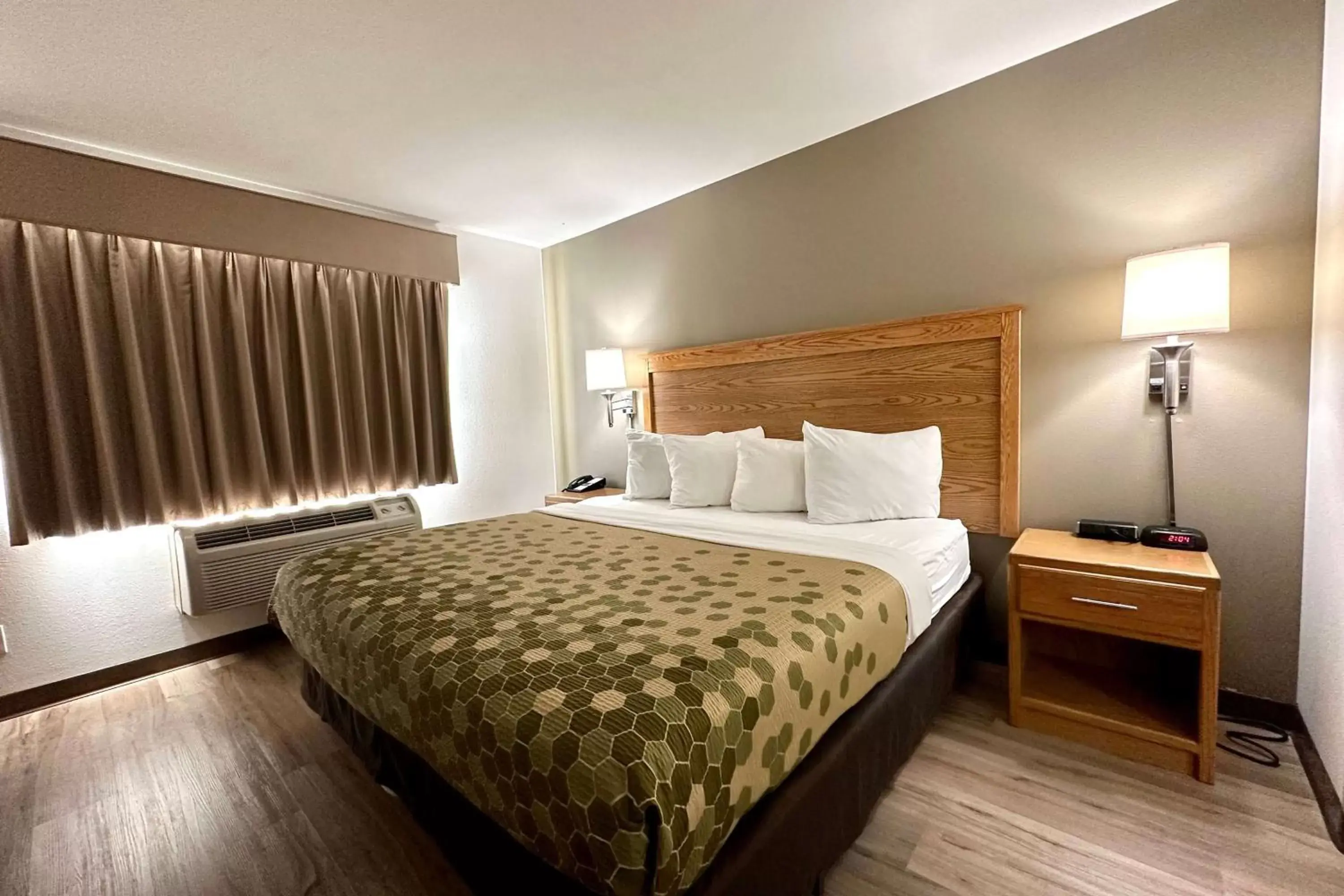 Photo of the whole room, Bed in Wingate by Wyndham New Castle - Glenwood Springs Photo of the whole room, Bed in Wingate by Wyndham New Castle - Glenwood Springs