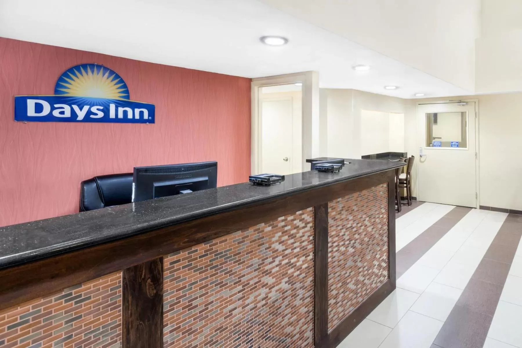 Lobby or reception in Days Inn by Wyndham Geneva/Finger Lakes