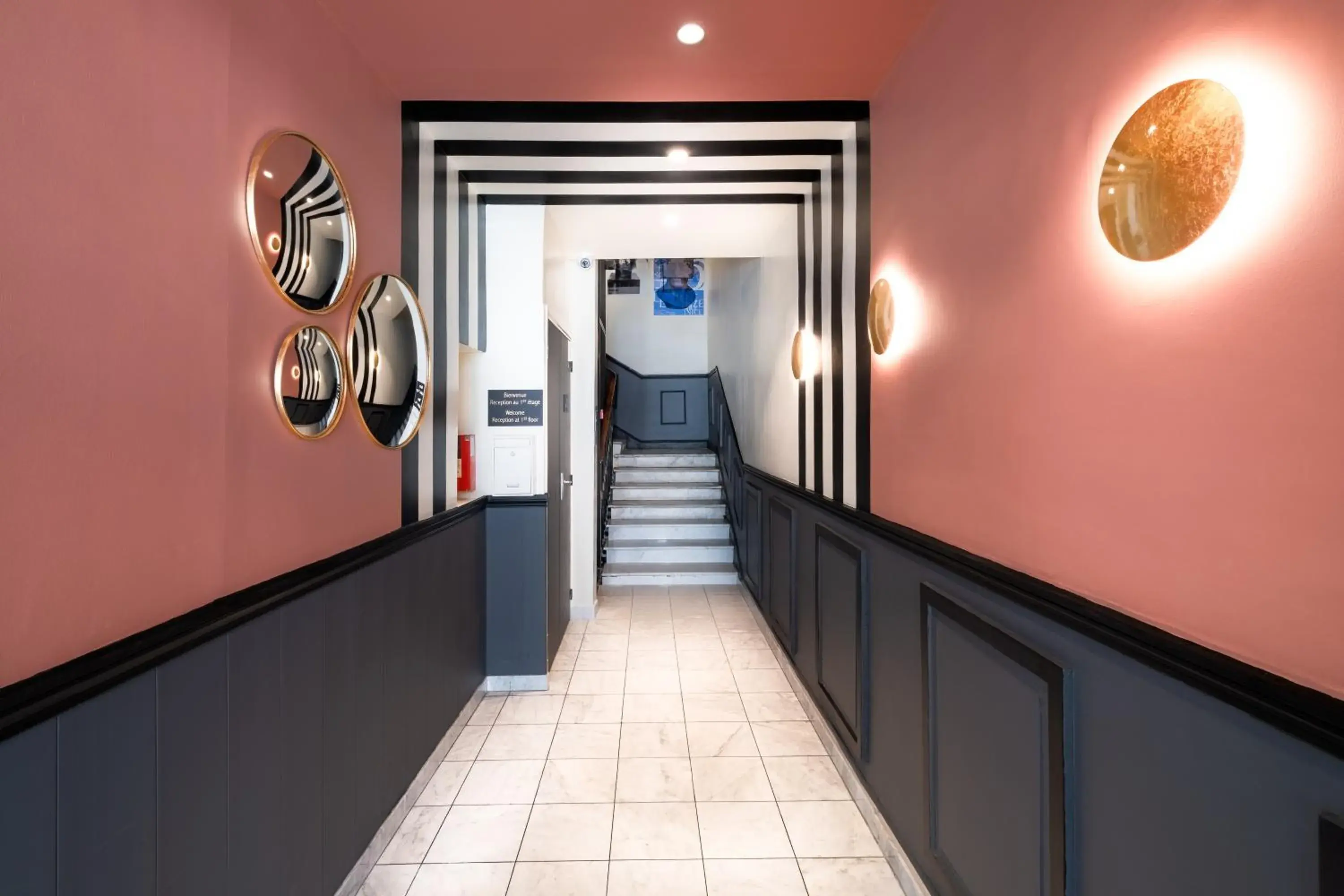 Facade/entrance in Hôtel Le Seize, Nice Centre Facade/entrance in Hôtel Le Seize, Nice Centre