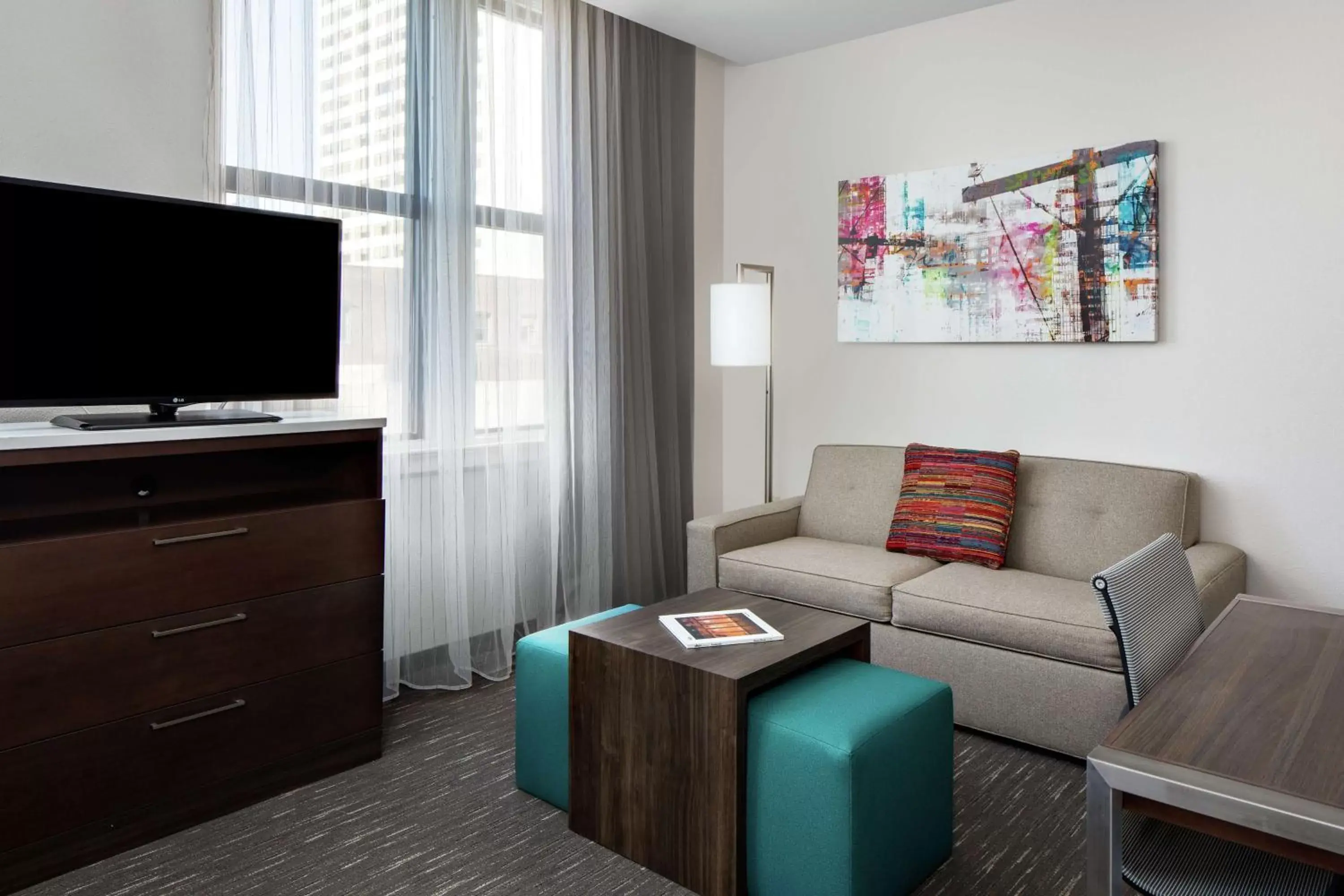 Living room, Seating Area in Homewood Suites by Hilton Nashville Downtown