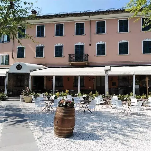 Facade/entrance, Property Building in Ristorante Albergo Corona