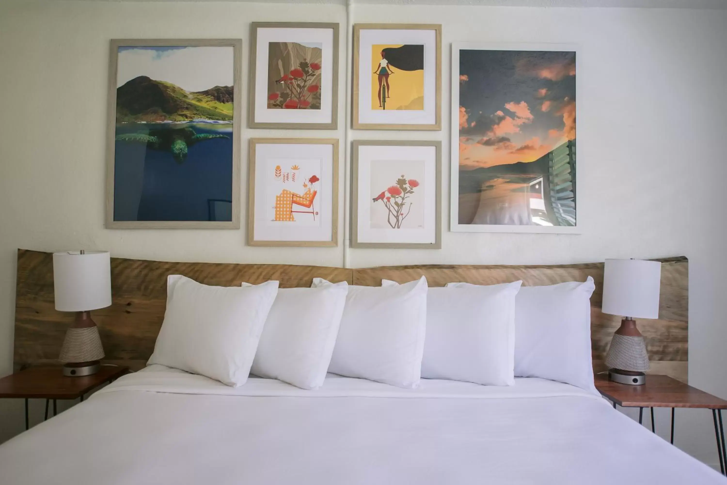 Decorative detail, Bed in SCP Hilo Hotel Decorative detail, Bed in SCP Hilo Hotel