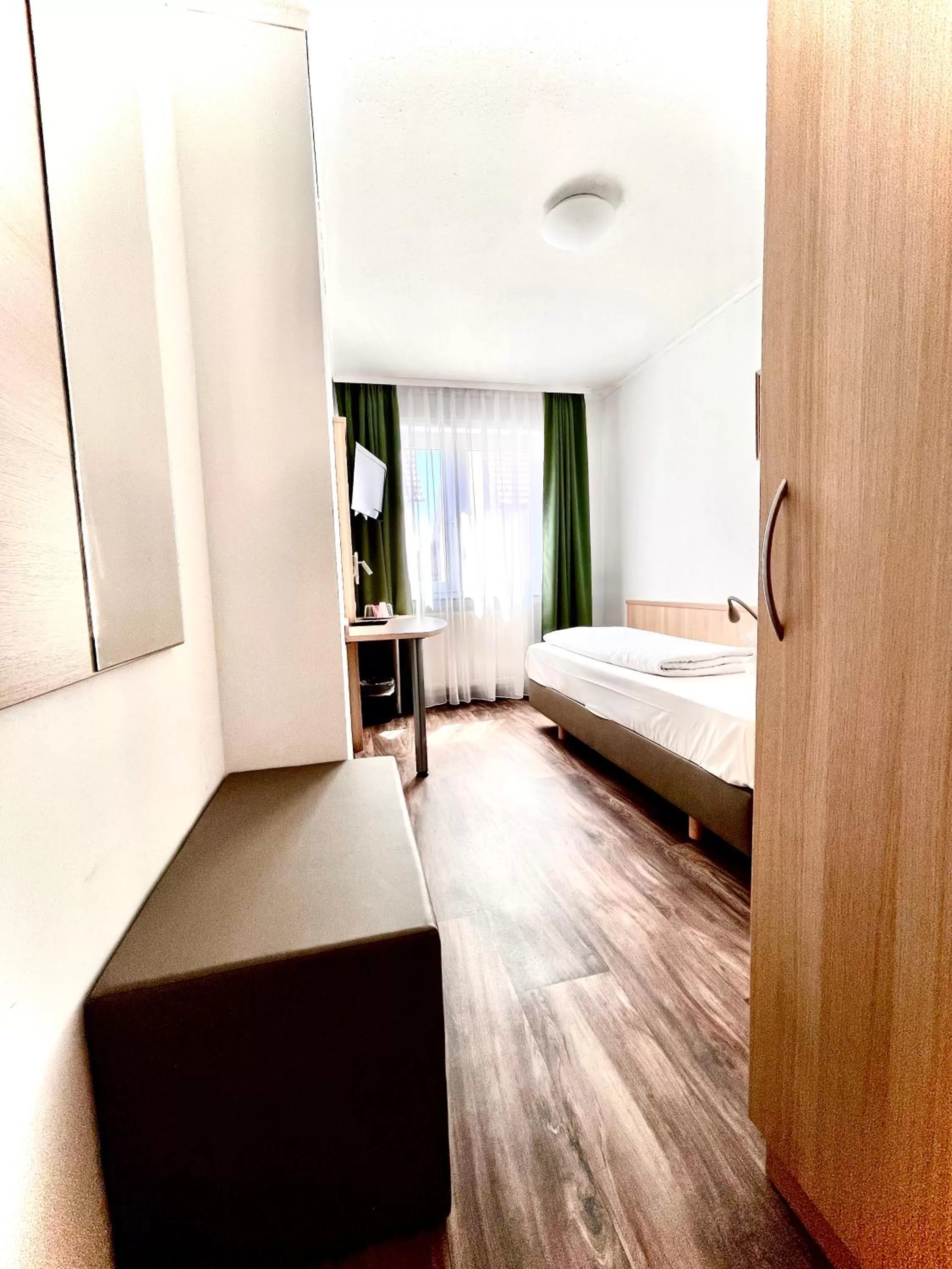 Photo of the whole room, Bed in Hafner Hotel- Apartment