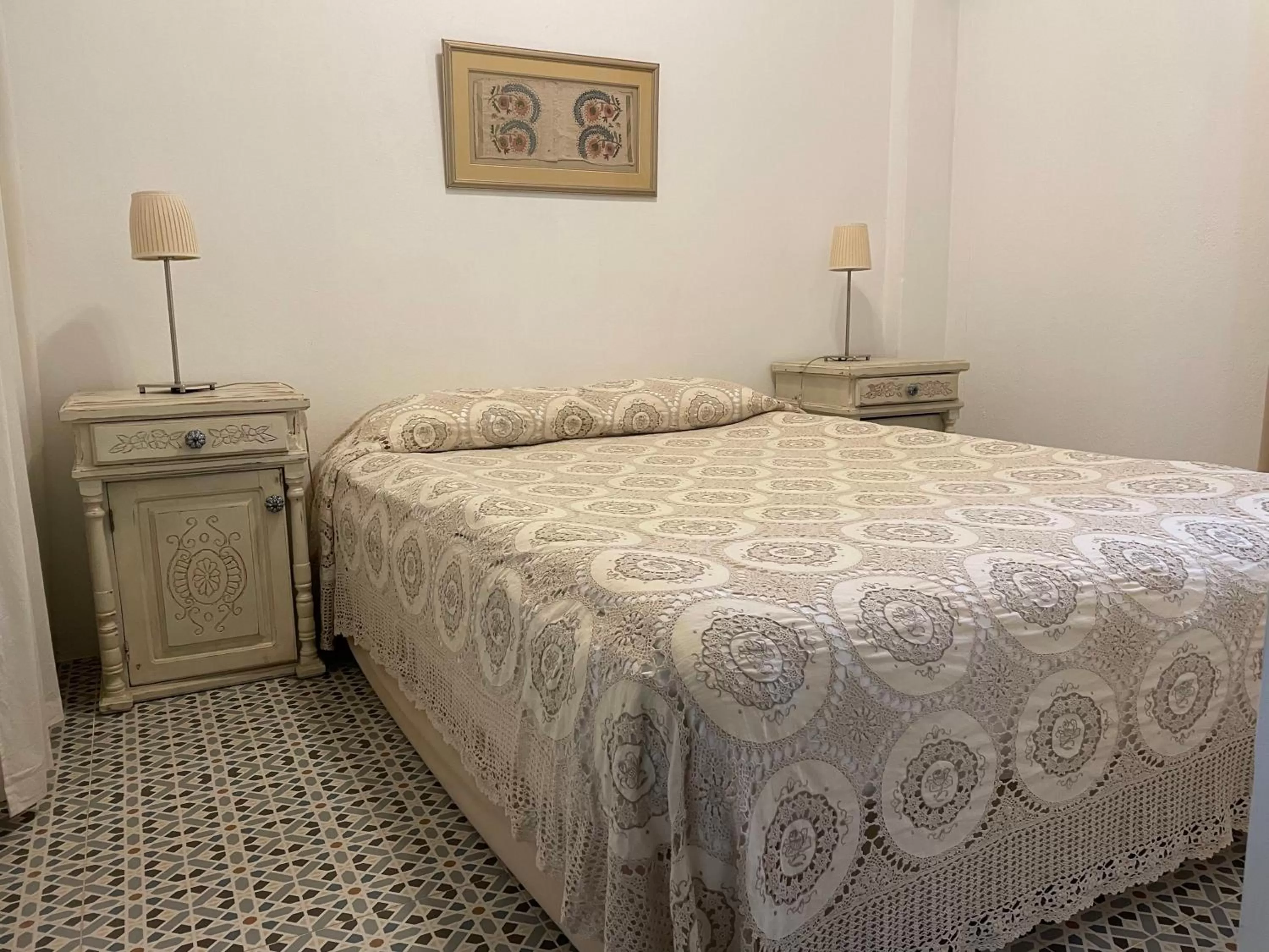 Bedroom, Bed in Hotel Kalehan