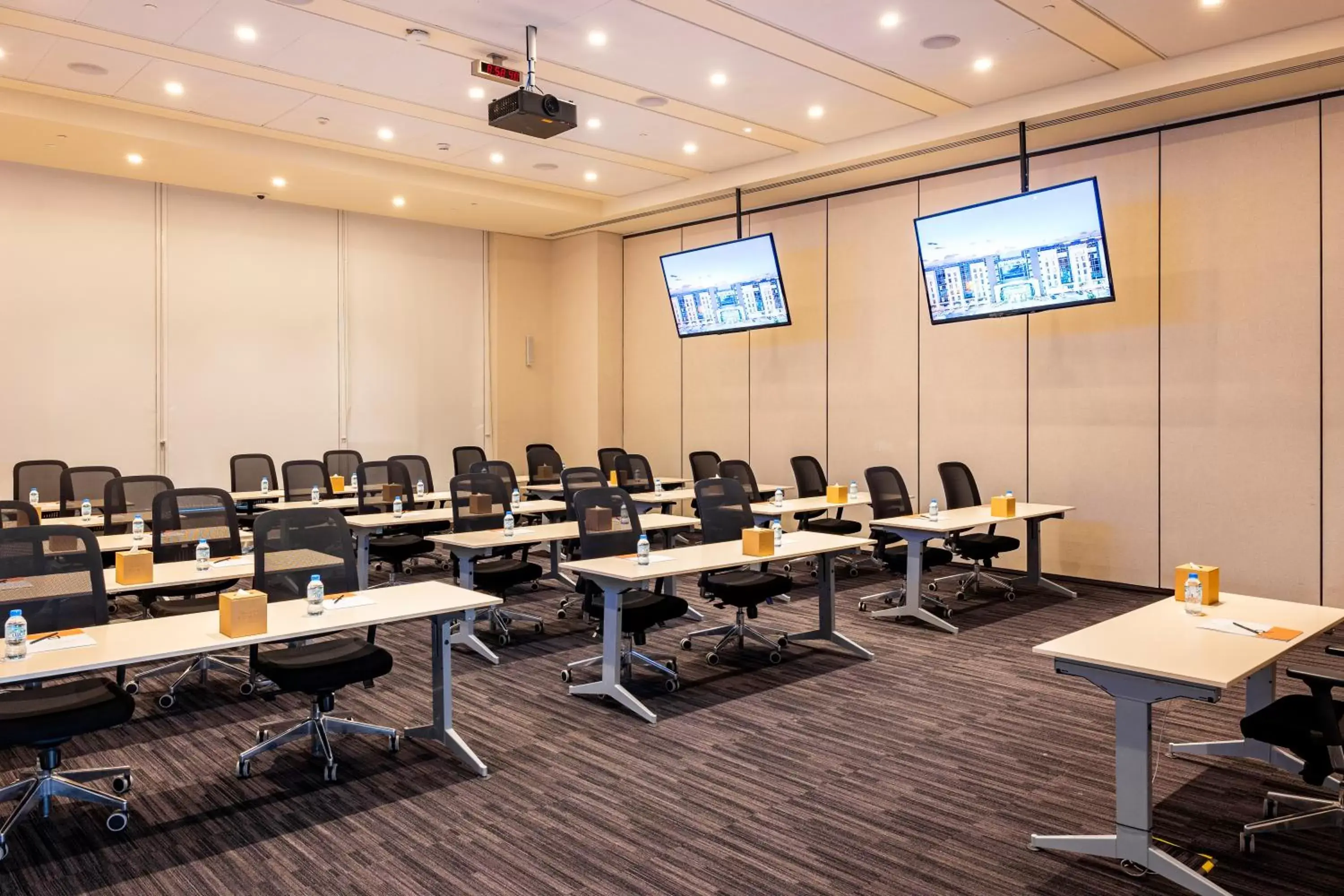 Meeting/conference room in Remal Hotel