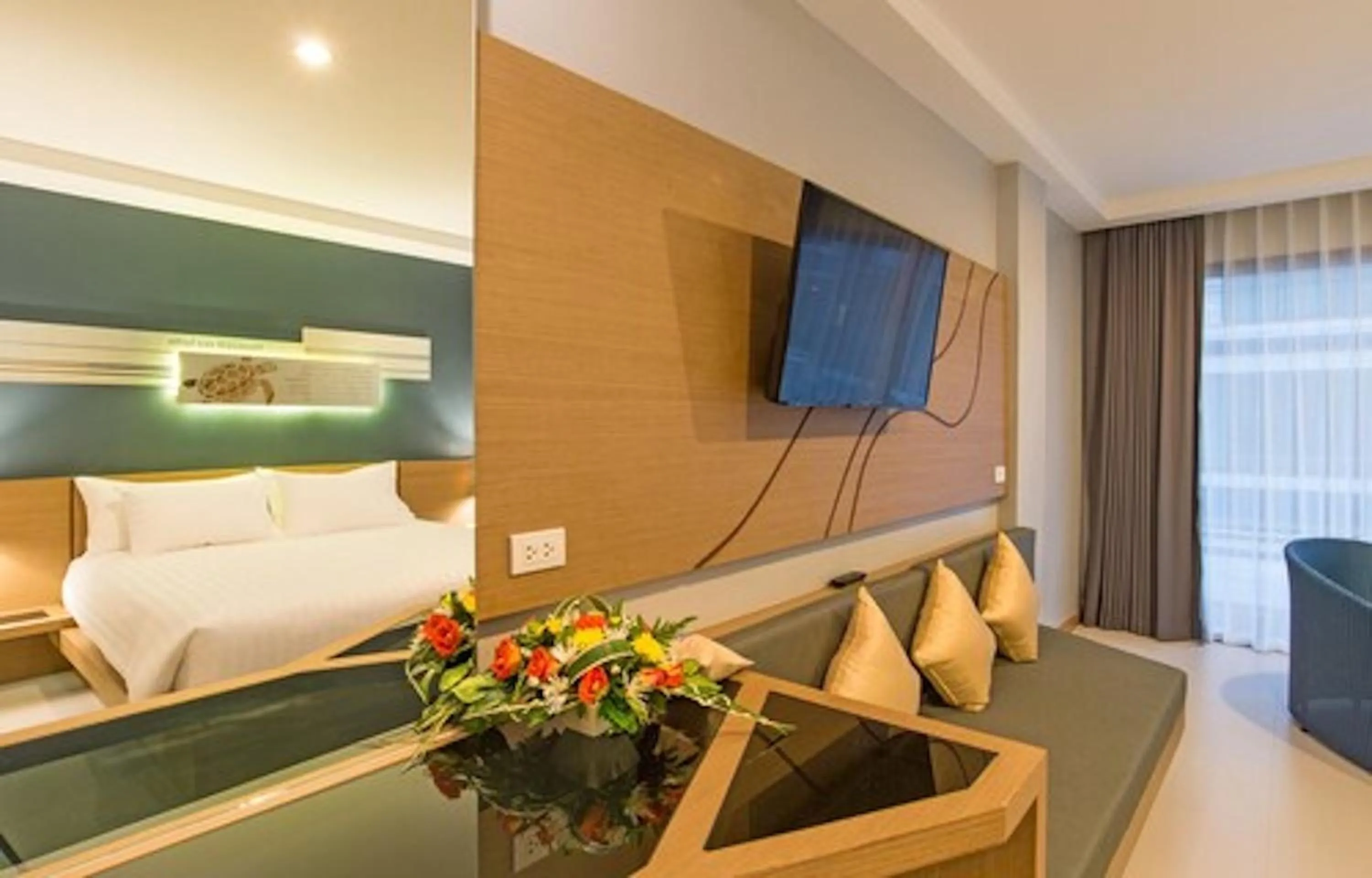 TV and multimedia, Bed in AVA SEA Resort Krabi, Ao Nang Beach