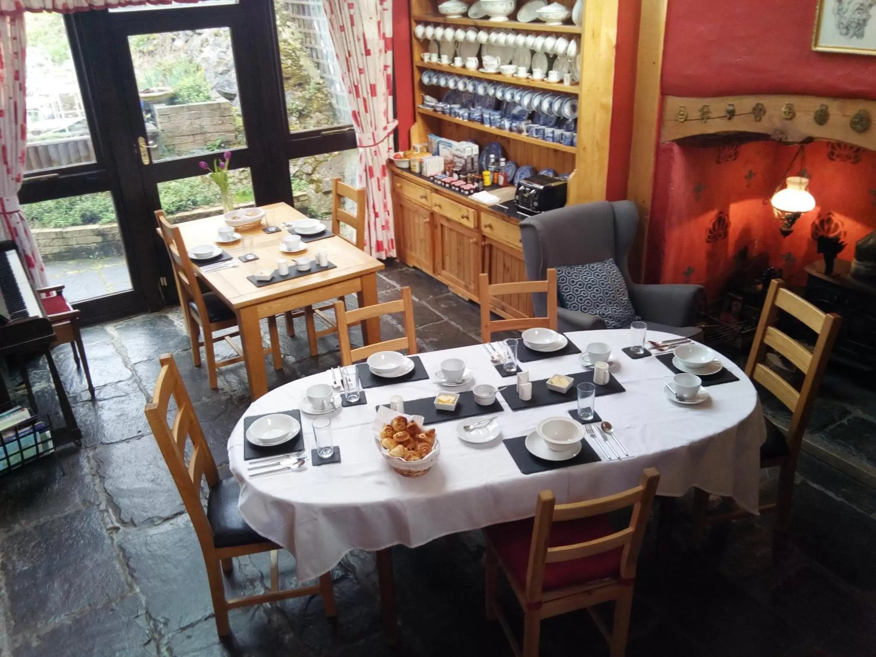 Breakfast, Restaurant/Places to Eat in Hafan Deg