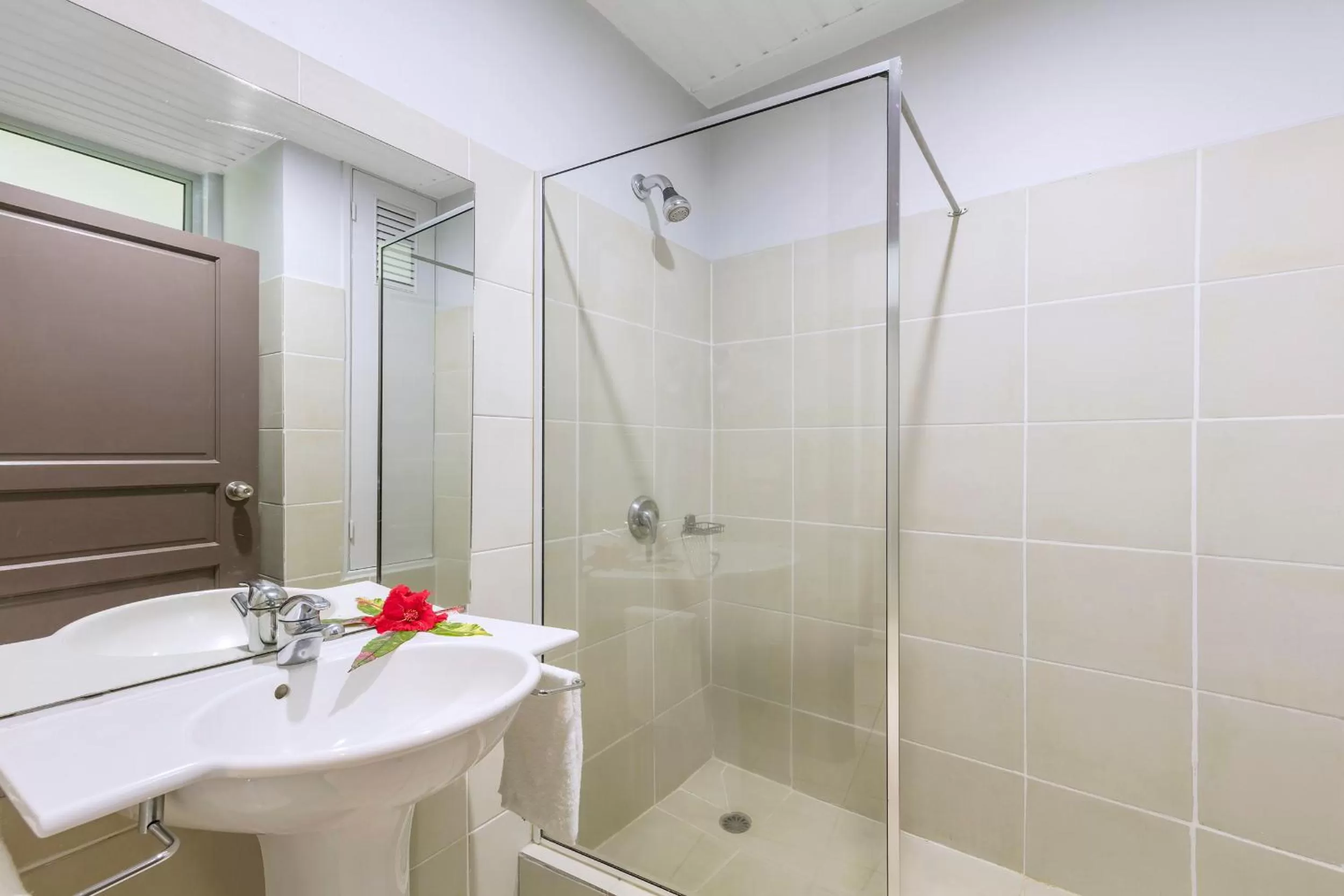 Restaurant/places to eat in Chantillys on the Bay