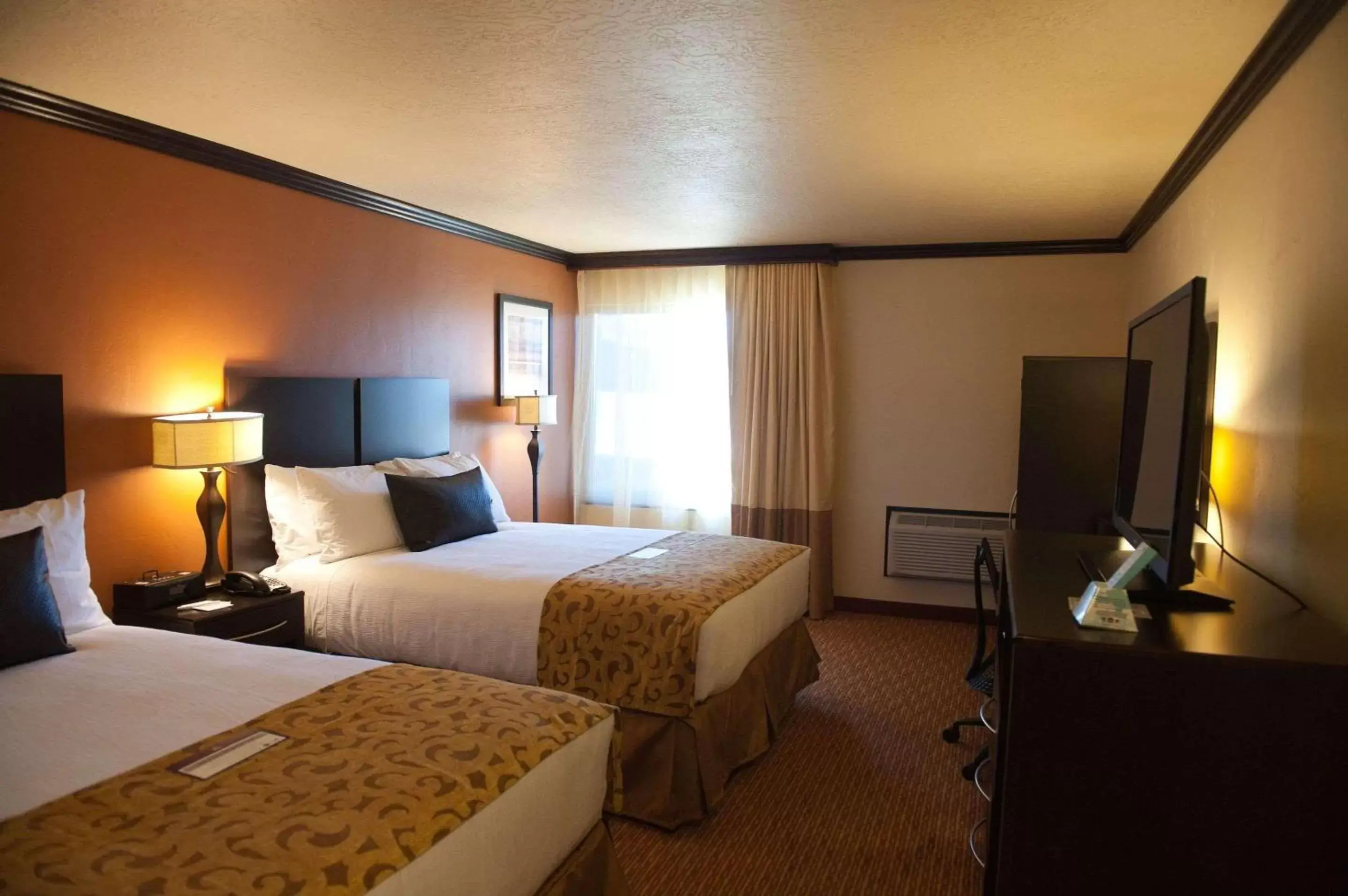 Bedroom, Bed in Park Inn by Radisson Salt Lake City -Midvale