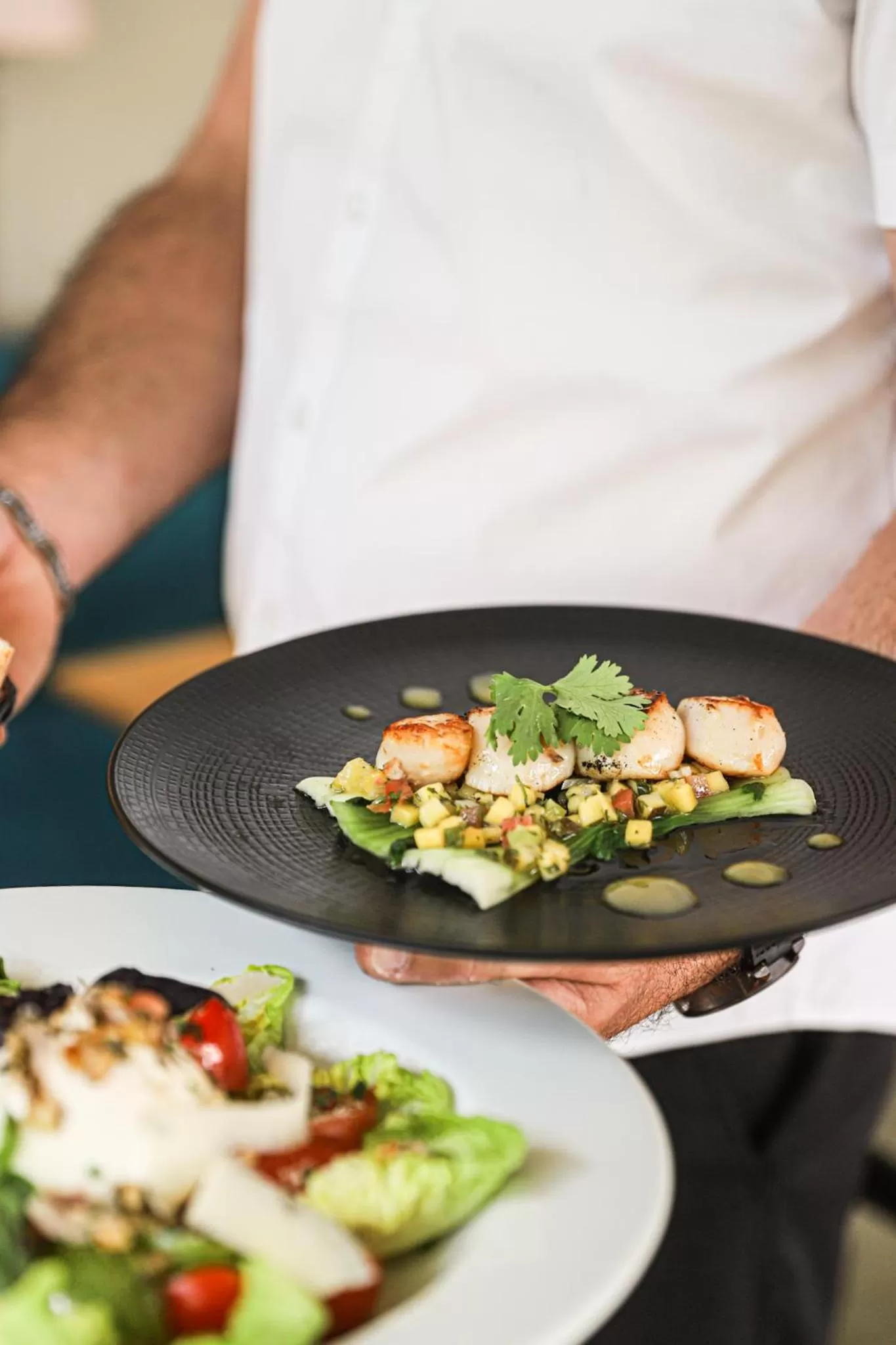 Restaurant/places to eat in Domaine de Bellevue, The Originals Relais