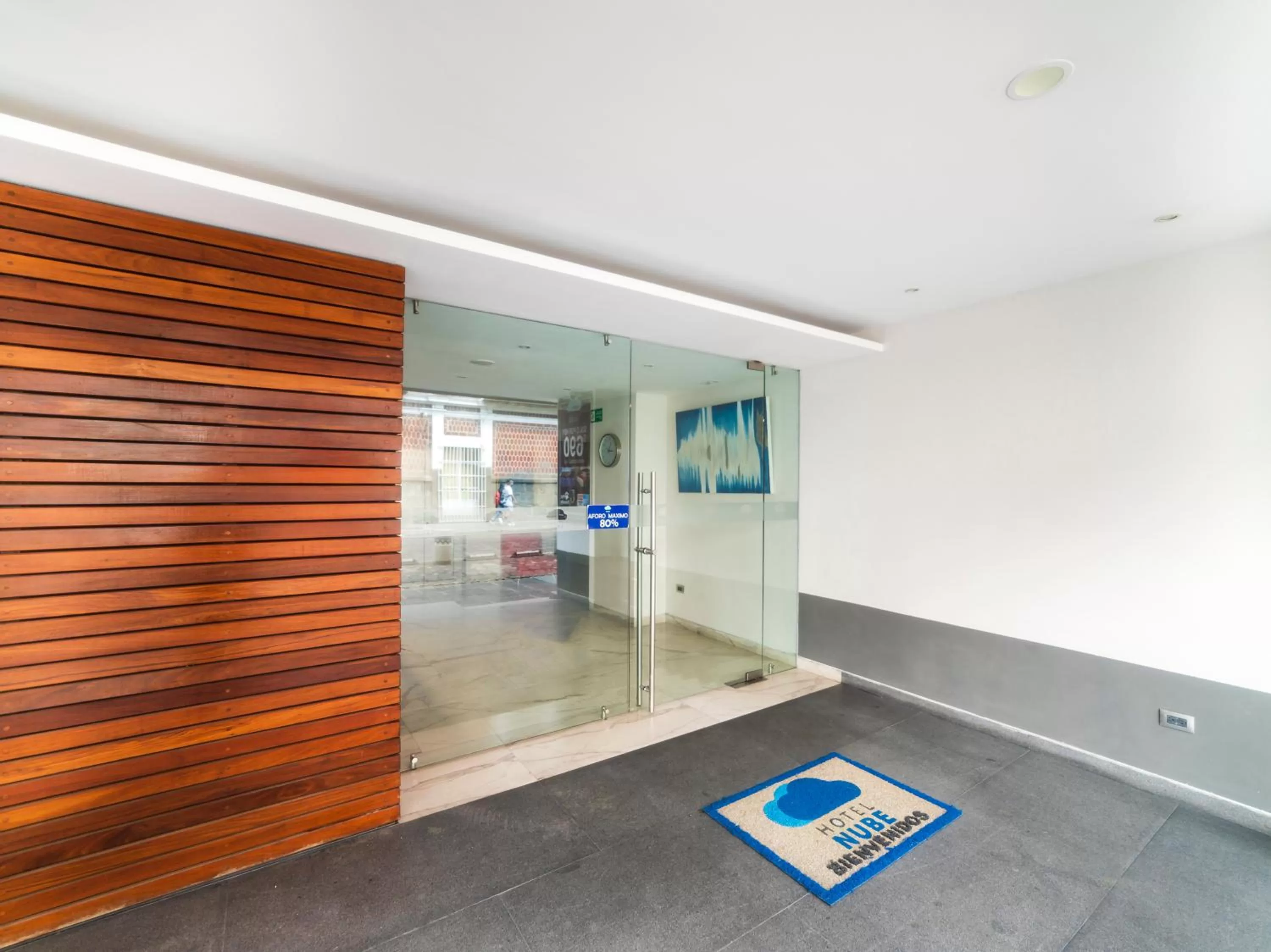 Facade/entrance in Hotel Nube, Puebla Centro