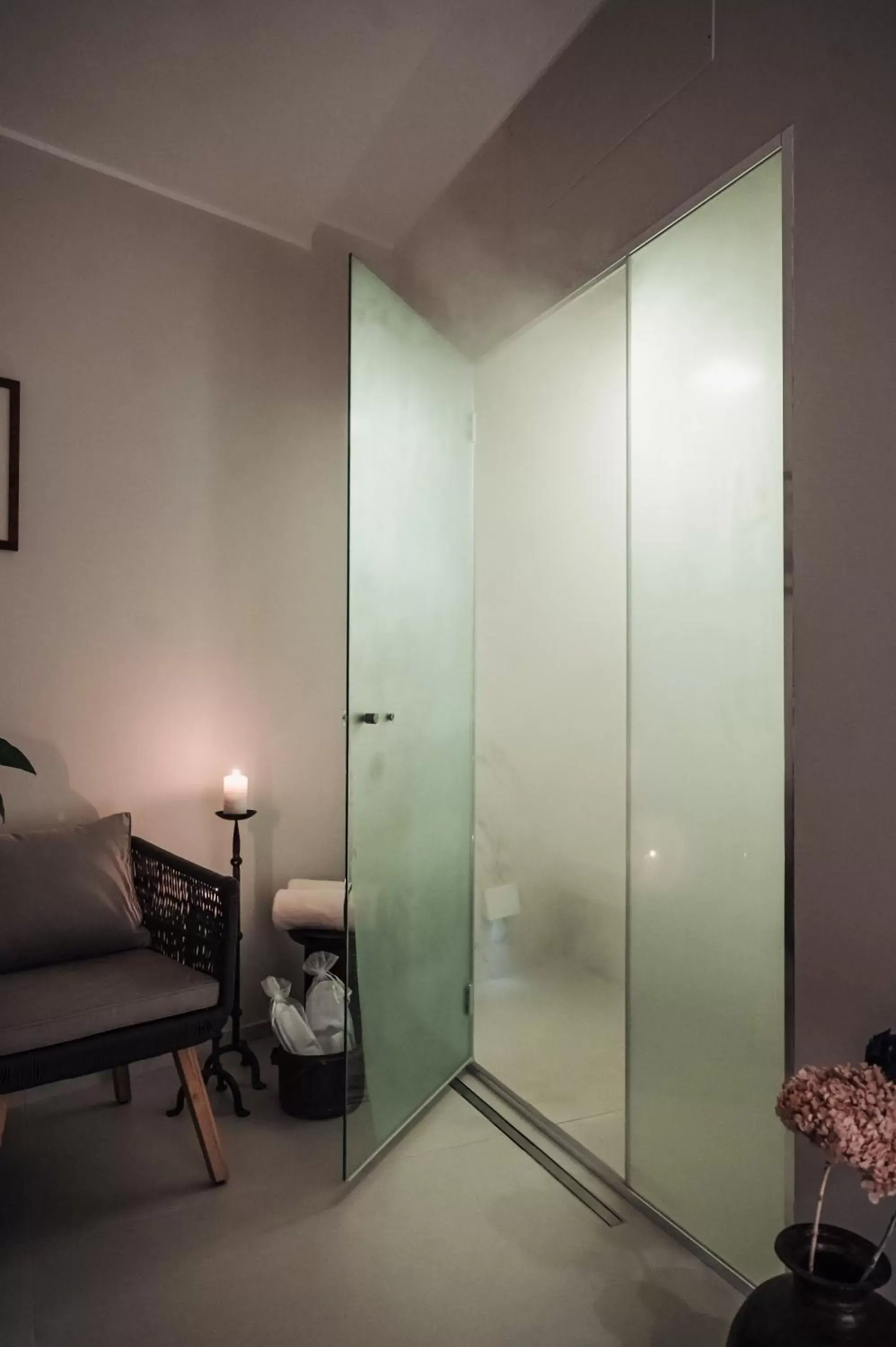 Sauna, Bathroom in Naxi Suites