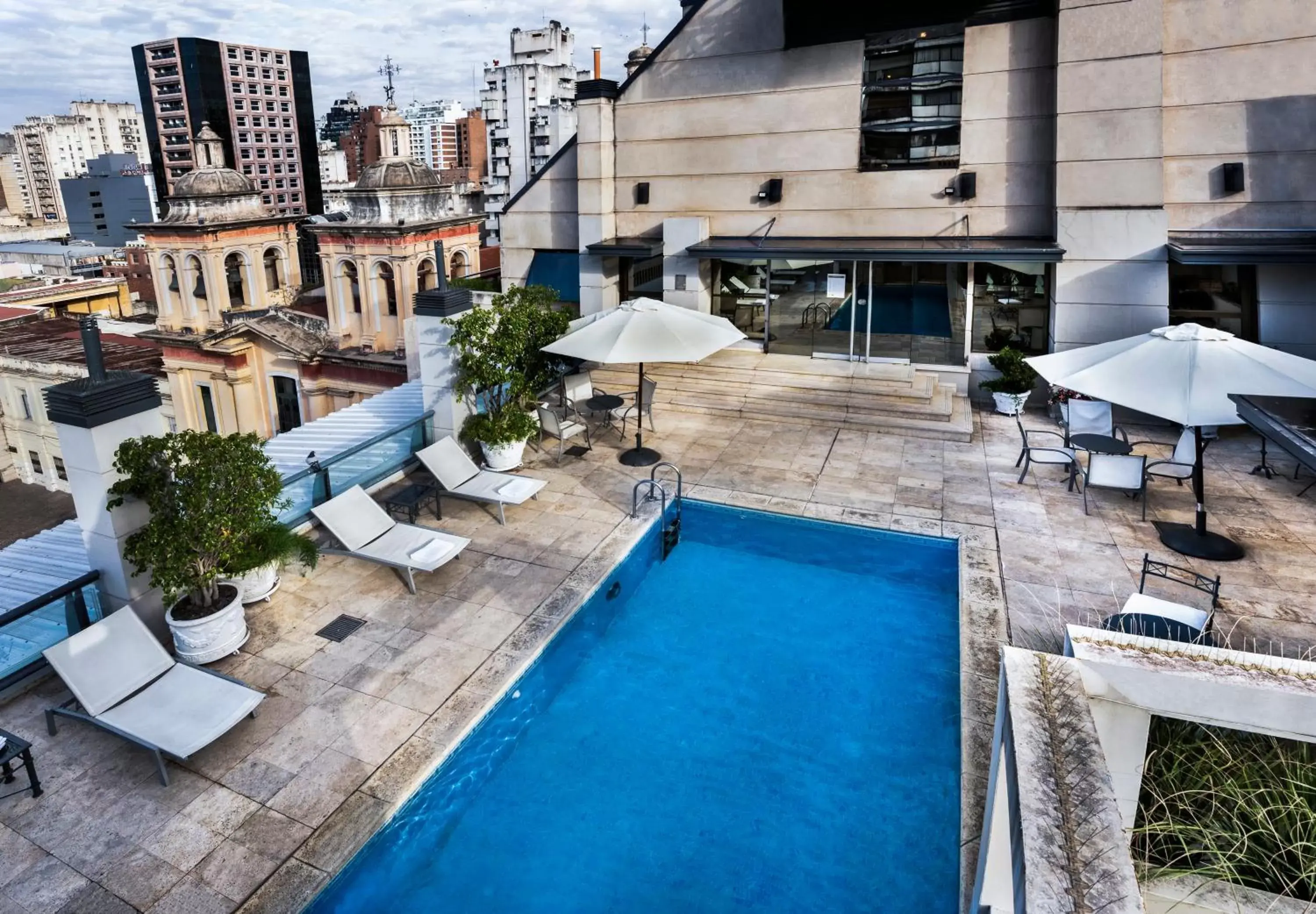 Solarium, Pool View in Windsor Hotel & Tower Argentina