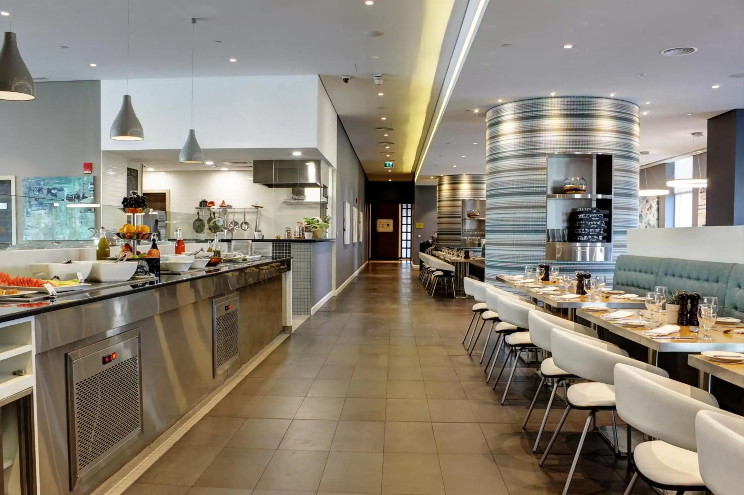 Restaurant/Places to Eat in Premier Inn Dubai Ibn Battuta Mall