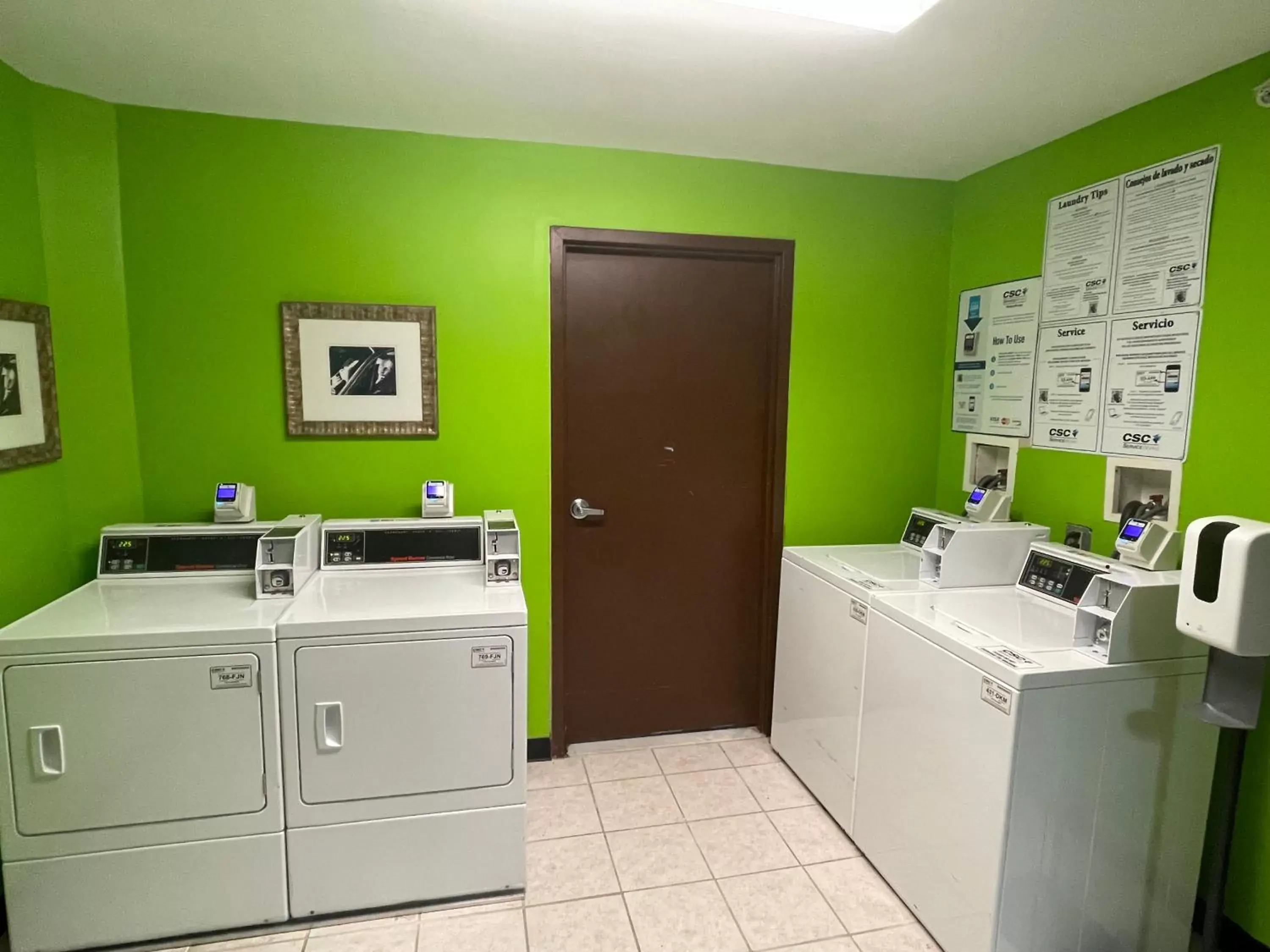 laundry, Kitchen/Kitchenette in Wyndham Garden Dover