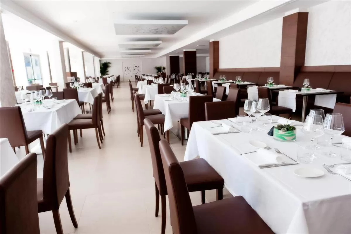 Restaurant/places to eat in Vea Resort Hotel