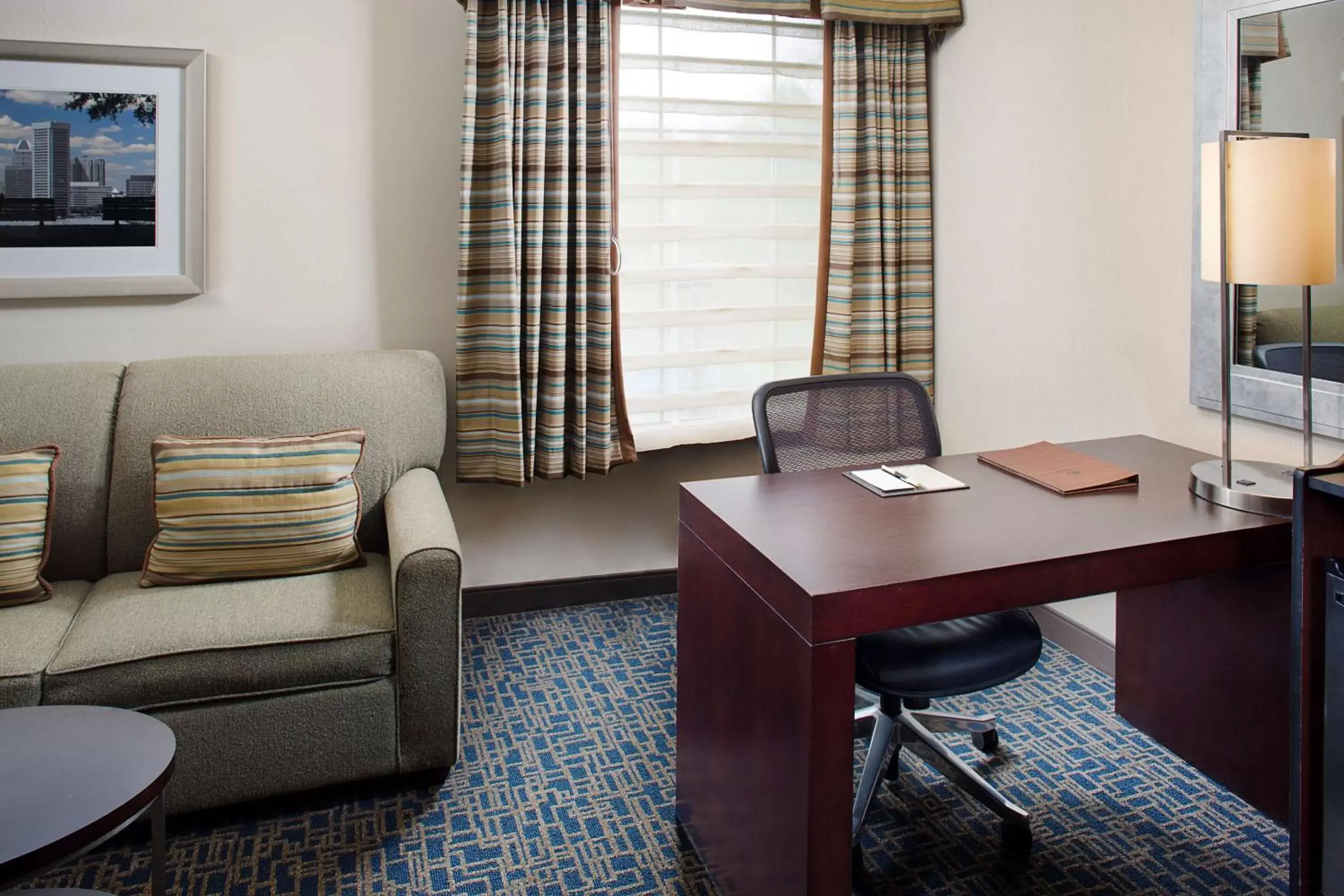 Bedroom, Seating Area in DoubleTree by Hilton Baltimore - BWI Airport