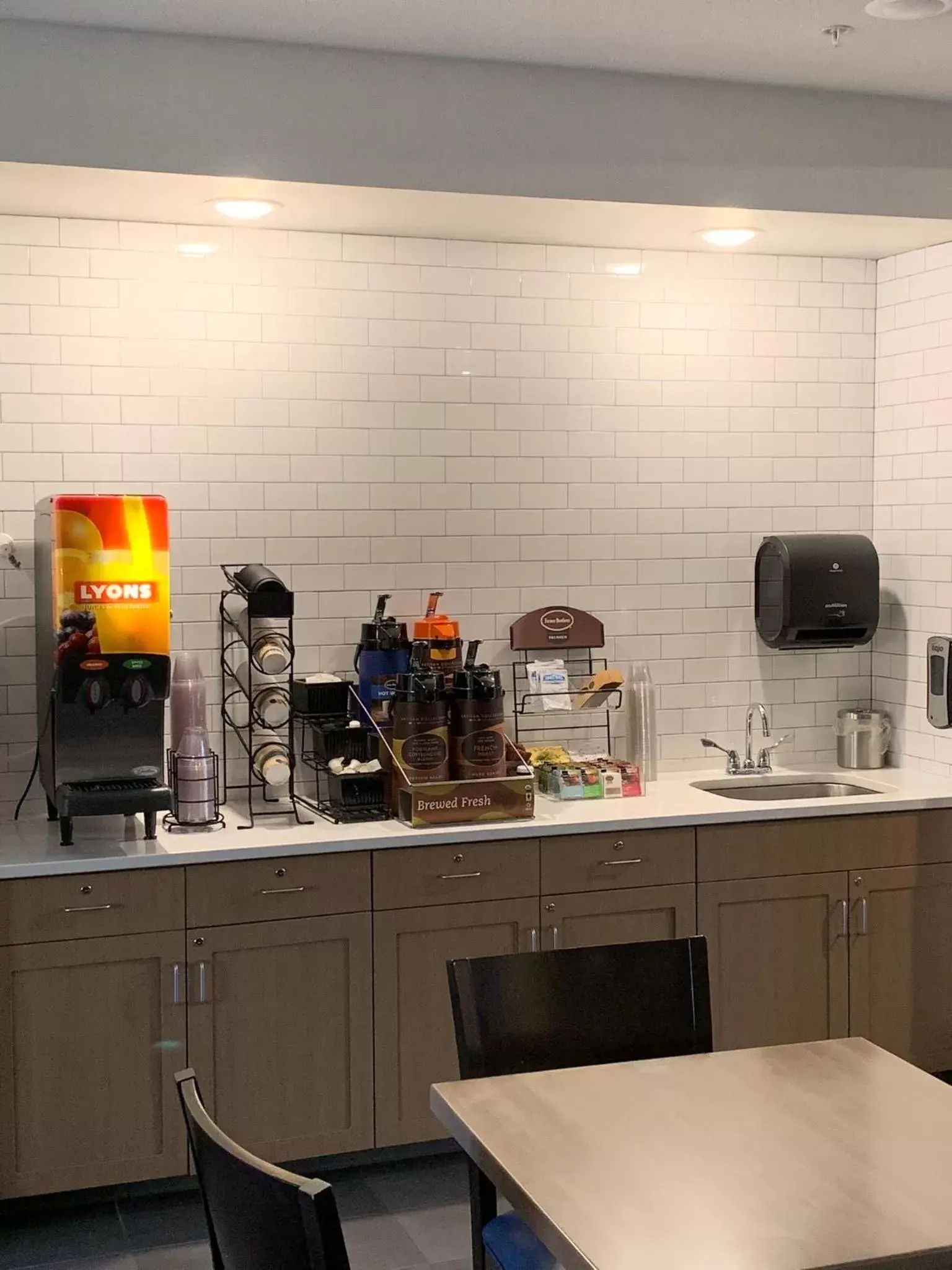 Restaurant/places to eat in Little Crow Resort & Conference, Trademark by Wyndham Restaurant/places to eat in Little Crow Resort & Conference, Trademark by Wyndham