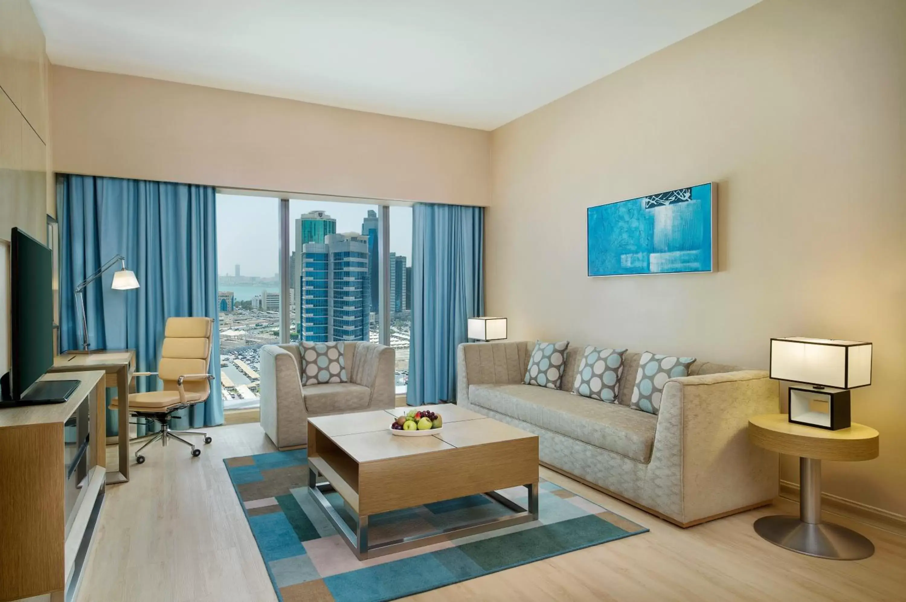 Living room, Seating Area in Wyndham Doha West Bay