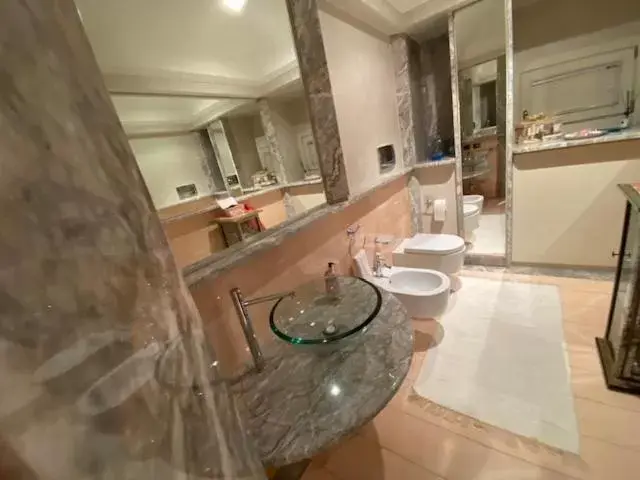 Bathroom in B&B I Due Castelli