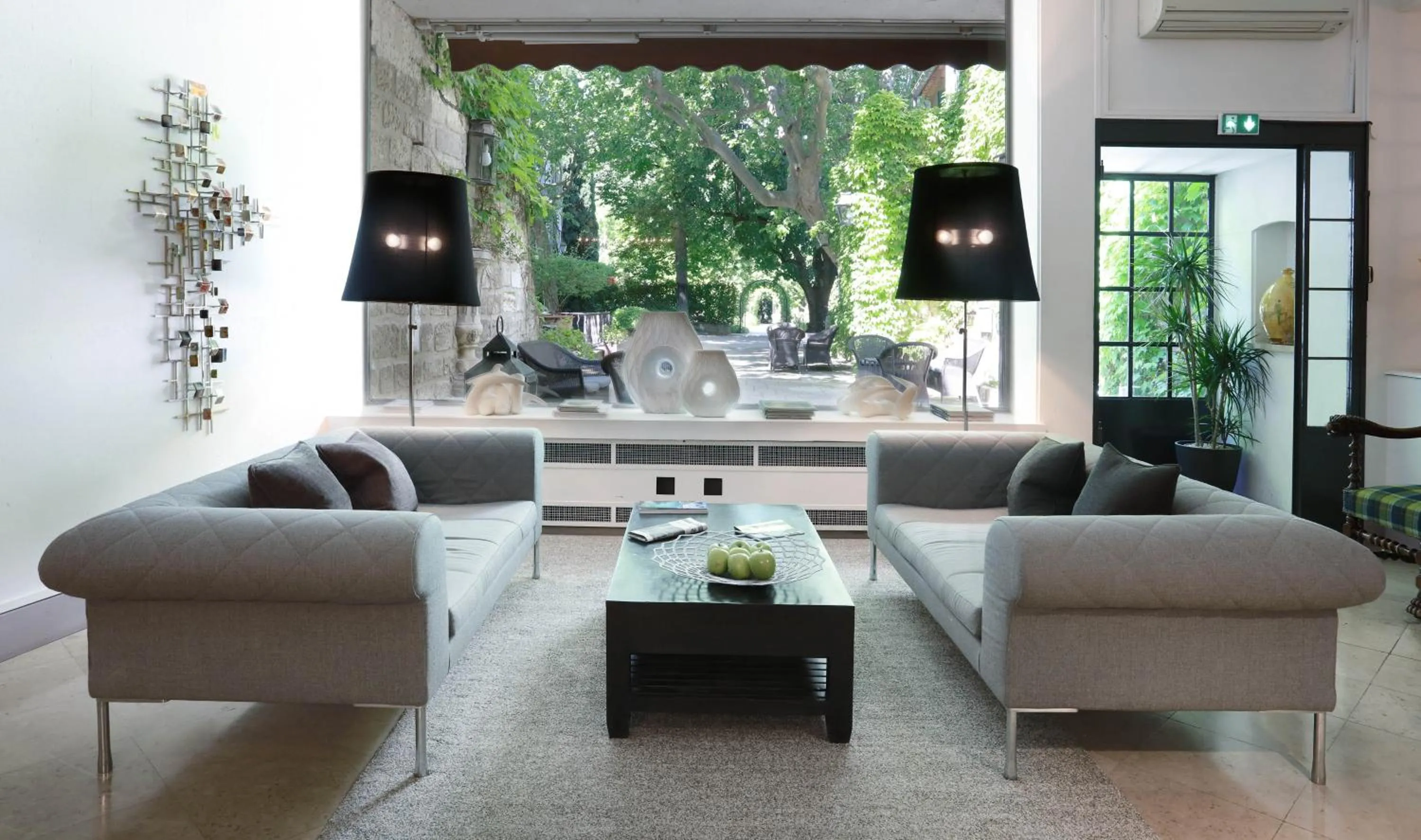 Lobby or reception in Le Prieure