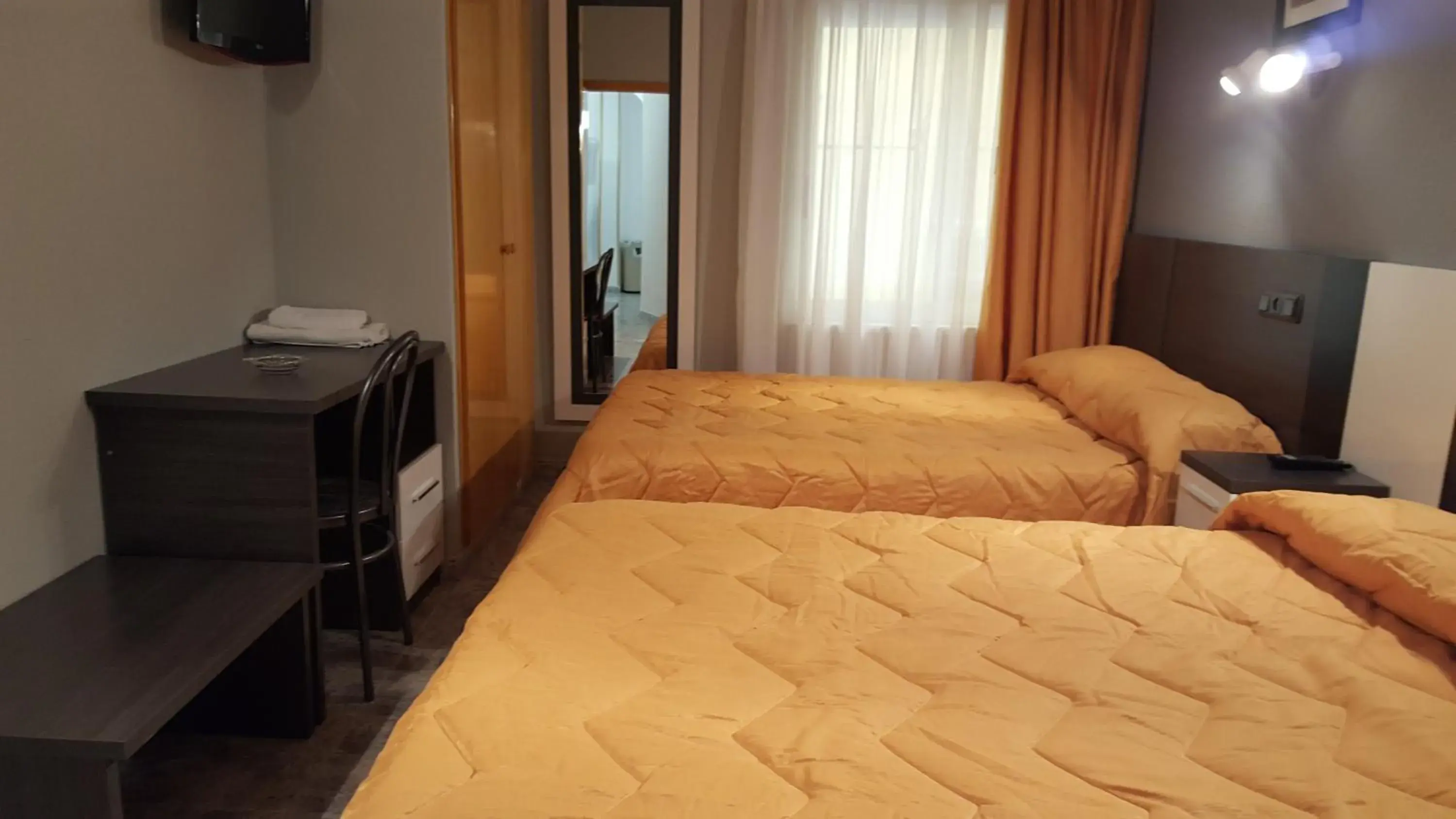 Photo of the whole room, Bed in Hotel La Bolera