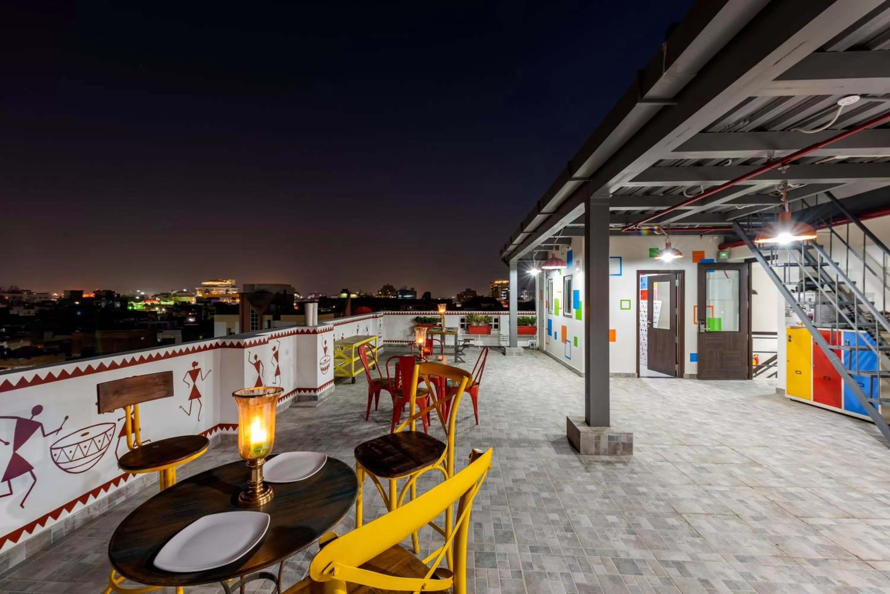 Restaurant/places to eat in House of Backpackers