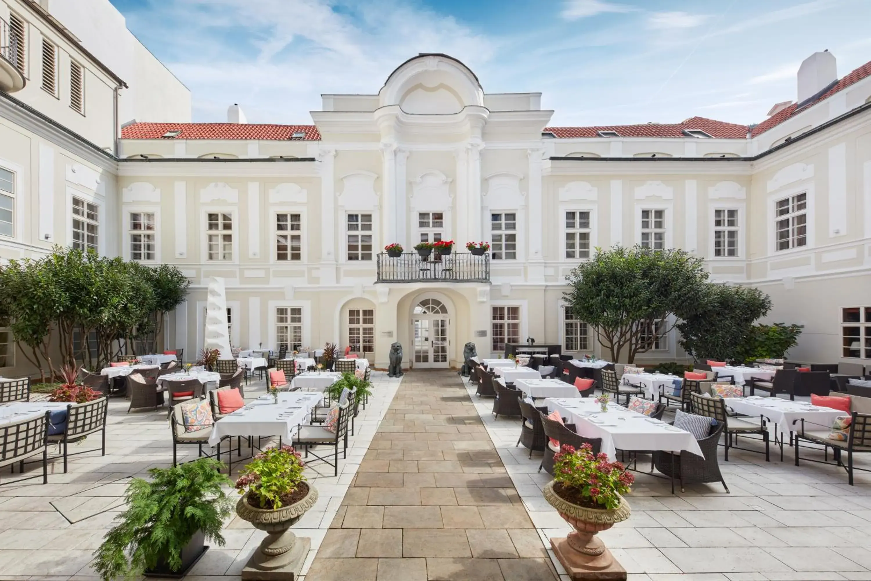 Property building, Restaurant/Places to Eat in The Mozart Prague