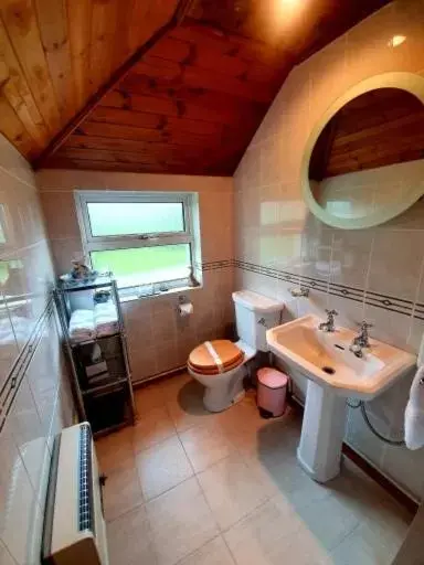 Bathroom in Groom's Cottage