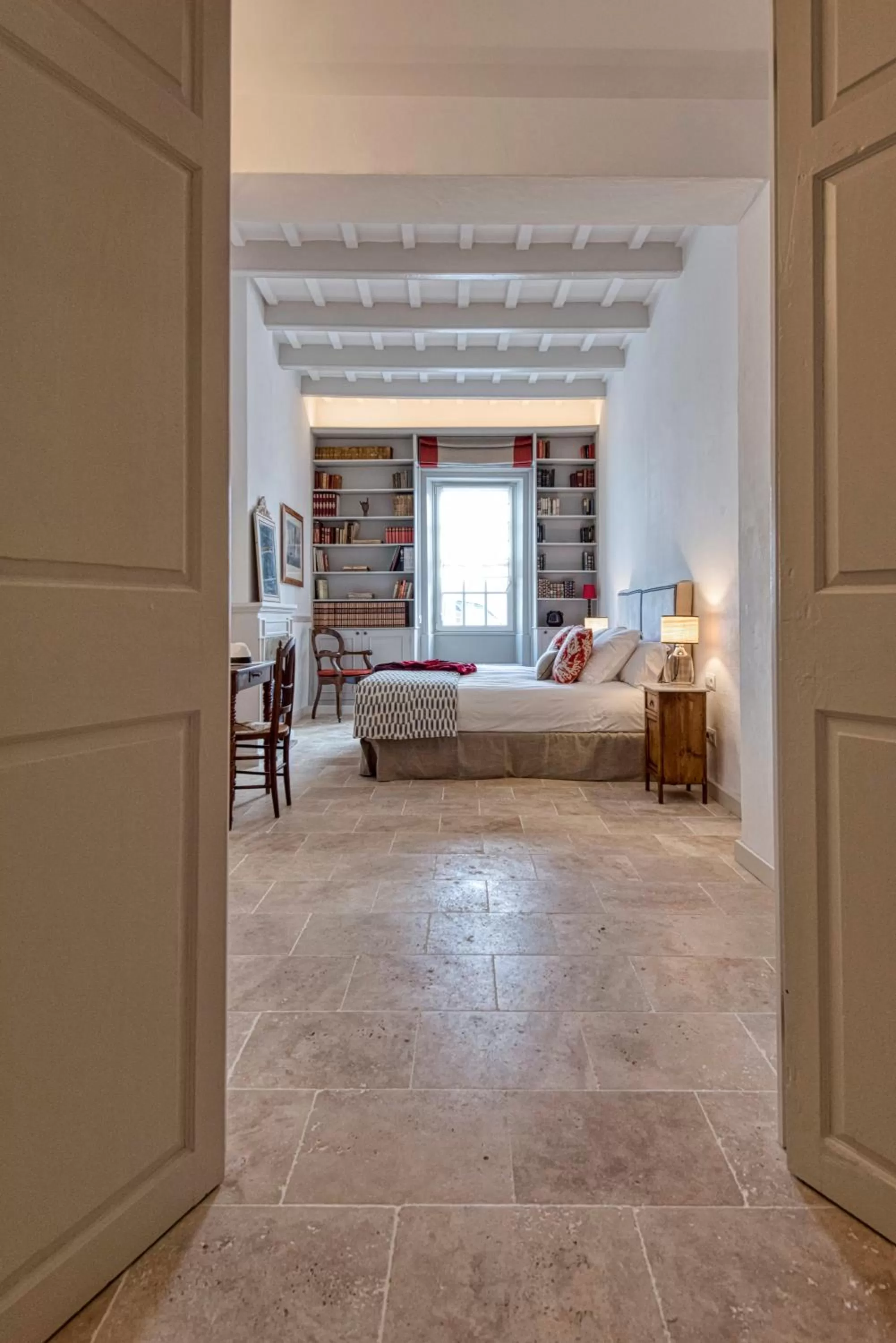 Photo of the whole room, Bed in Can Alberti 1740 Boutique Hotel