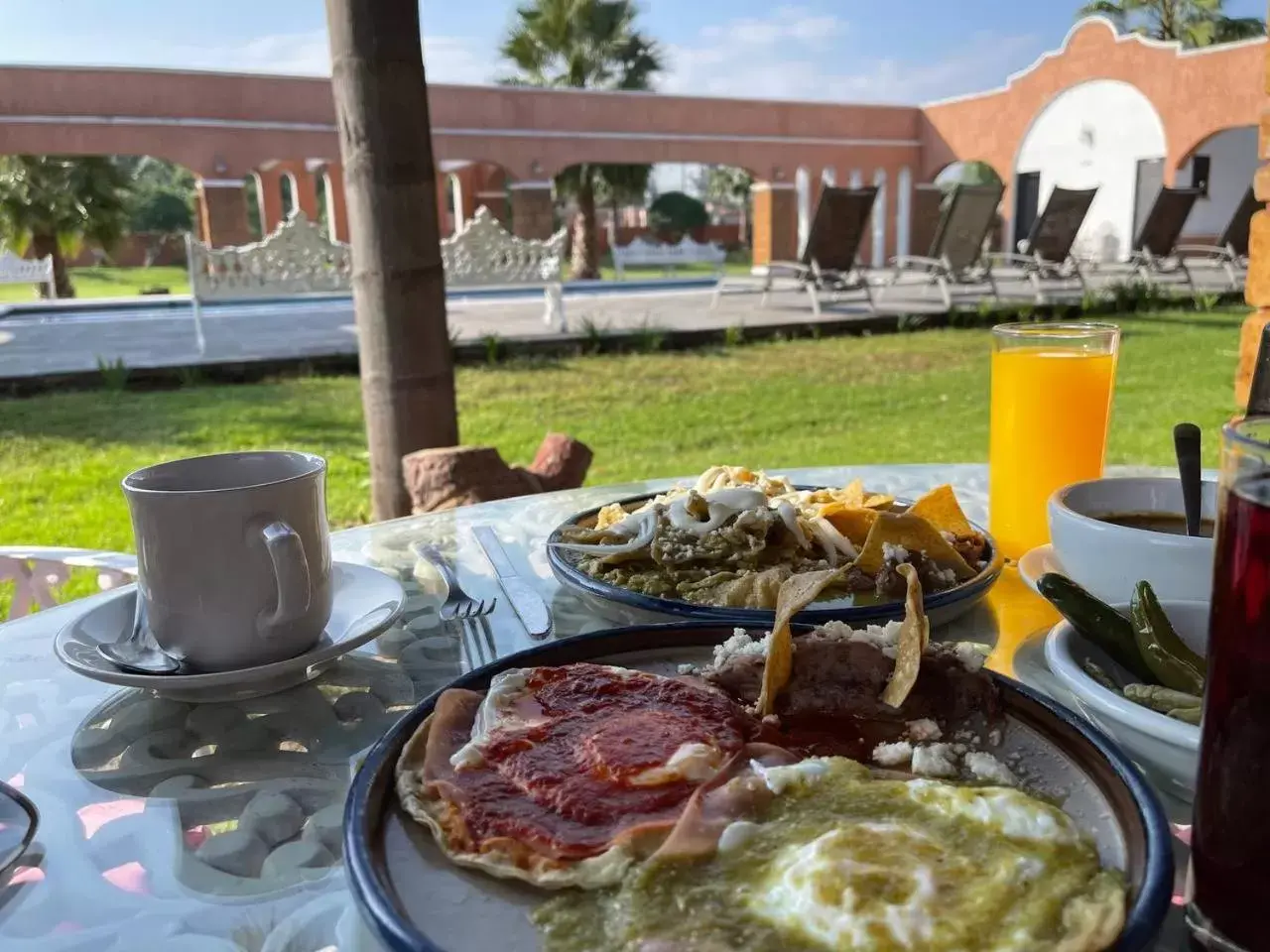 Breakfast in Hotel Meson del Puente