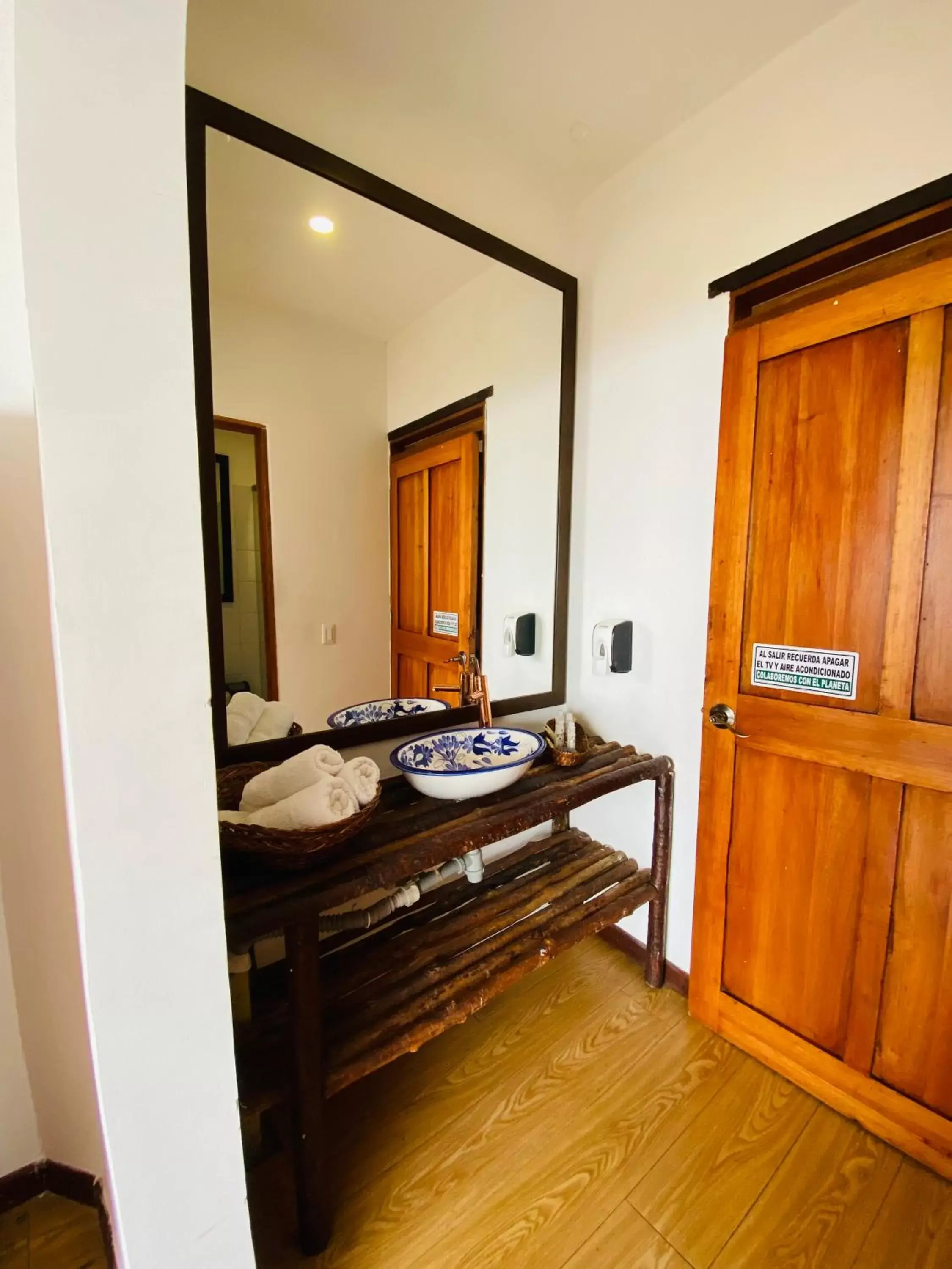 Suite with City View - single occupancy in Hotel Terraza San Antonio Suite with City View - single occupancy in Hotel Terraza San Antonio