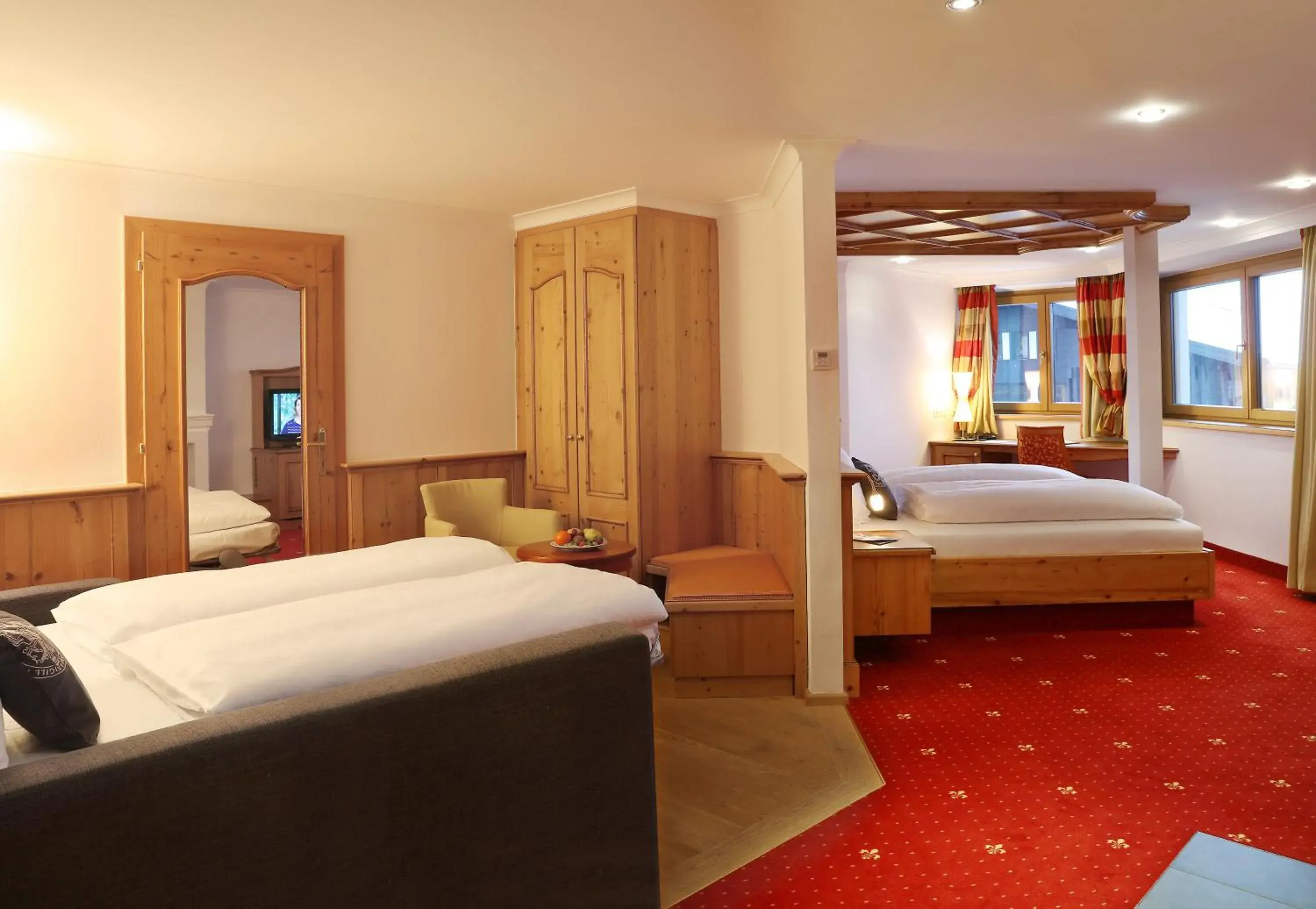 One-Bedroom Suite in JUFA Alpenhotel Saalbach One-Bedroom Suite in JUFA Alpenhotel Saalbach