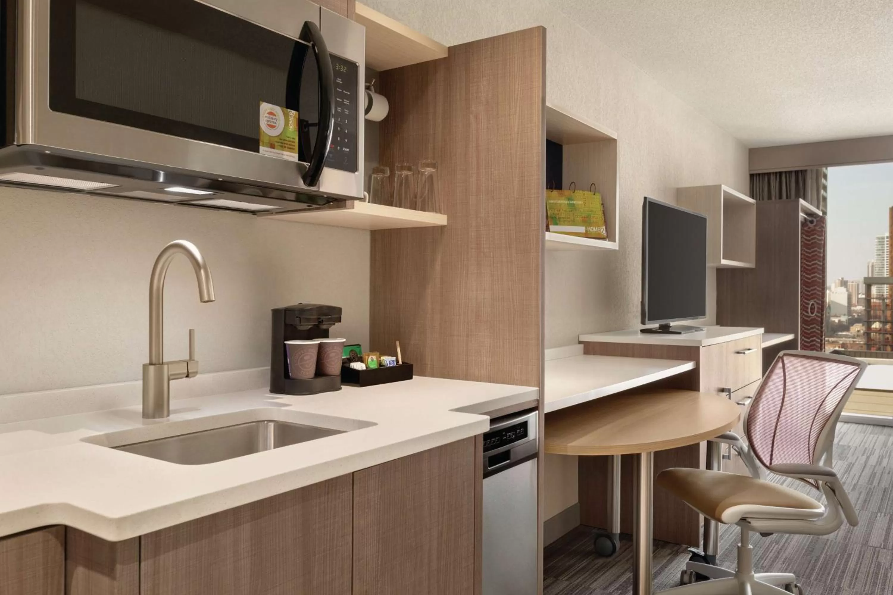 Bedroom in Home2 Suites By Hilton Chicago River North