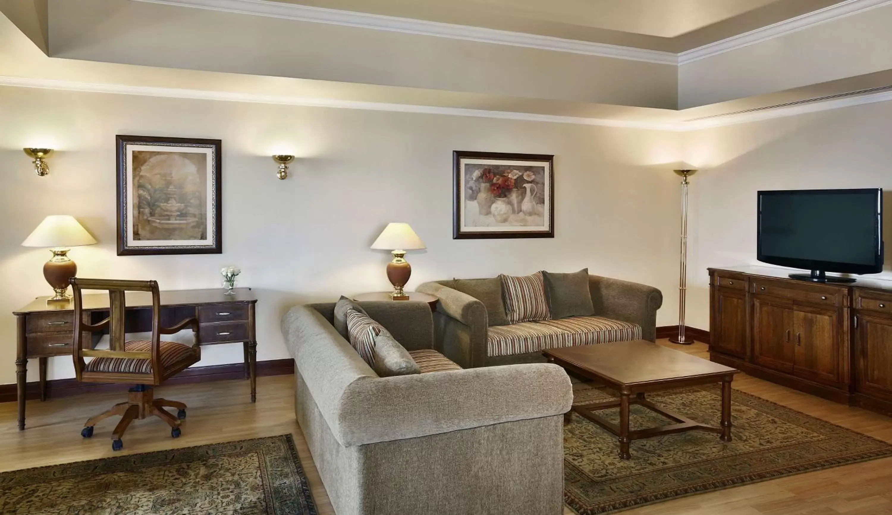 Bedroom, Seating Area in Hilton Cairo Zamalek Residences