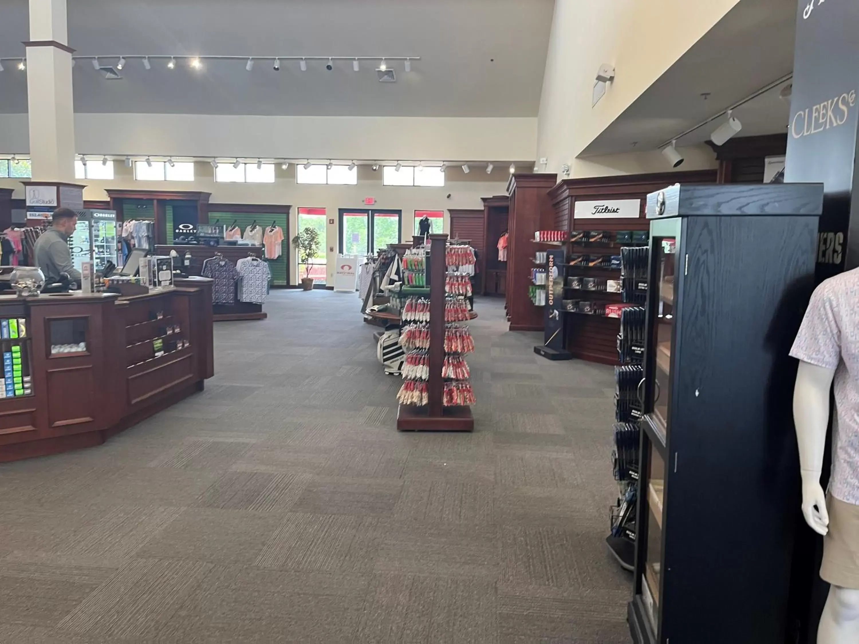 On-site shops in Orange County National Golf Center and Lodge