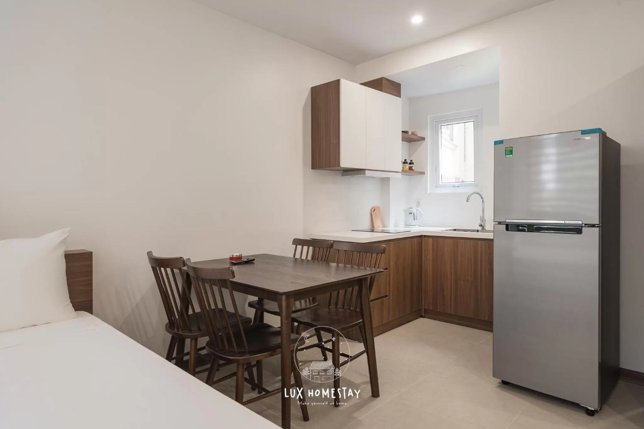 Kitchen or kitchenette in Lux Westlake Studio